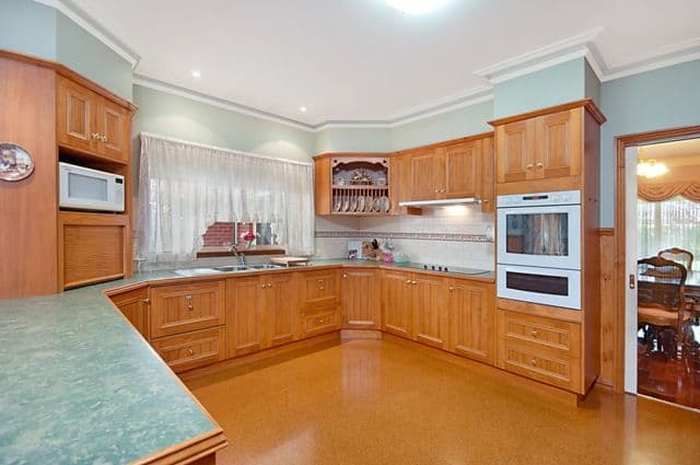 141 Whites Road, WARRNAMBOOL VIC 3280, Warrnambool - Thumbnail 2