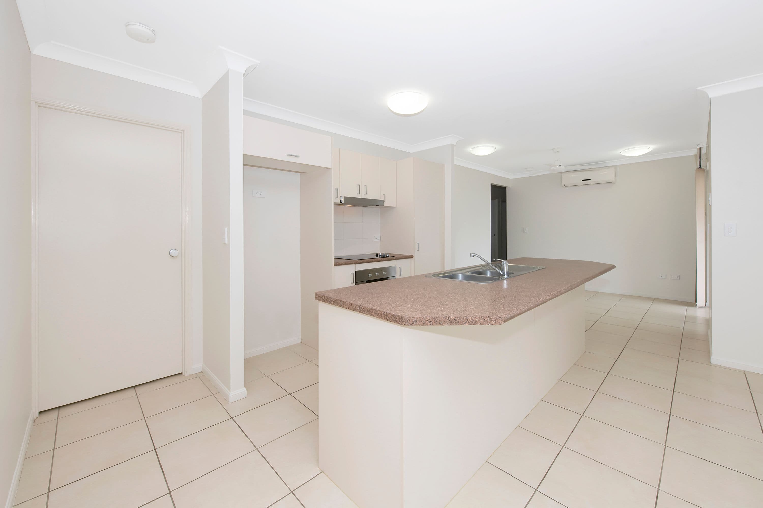 62 Blue Wren Drive, Kelso QLD 4815, Kelso - Thumbnail 4