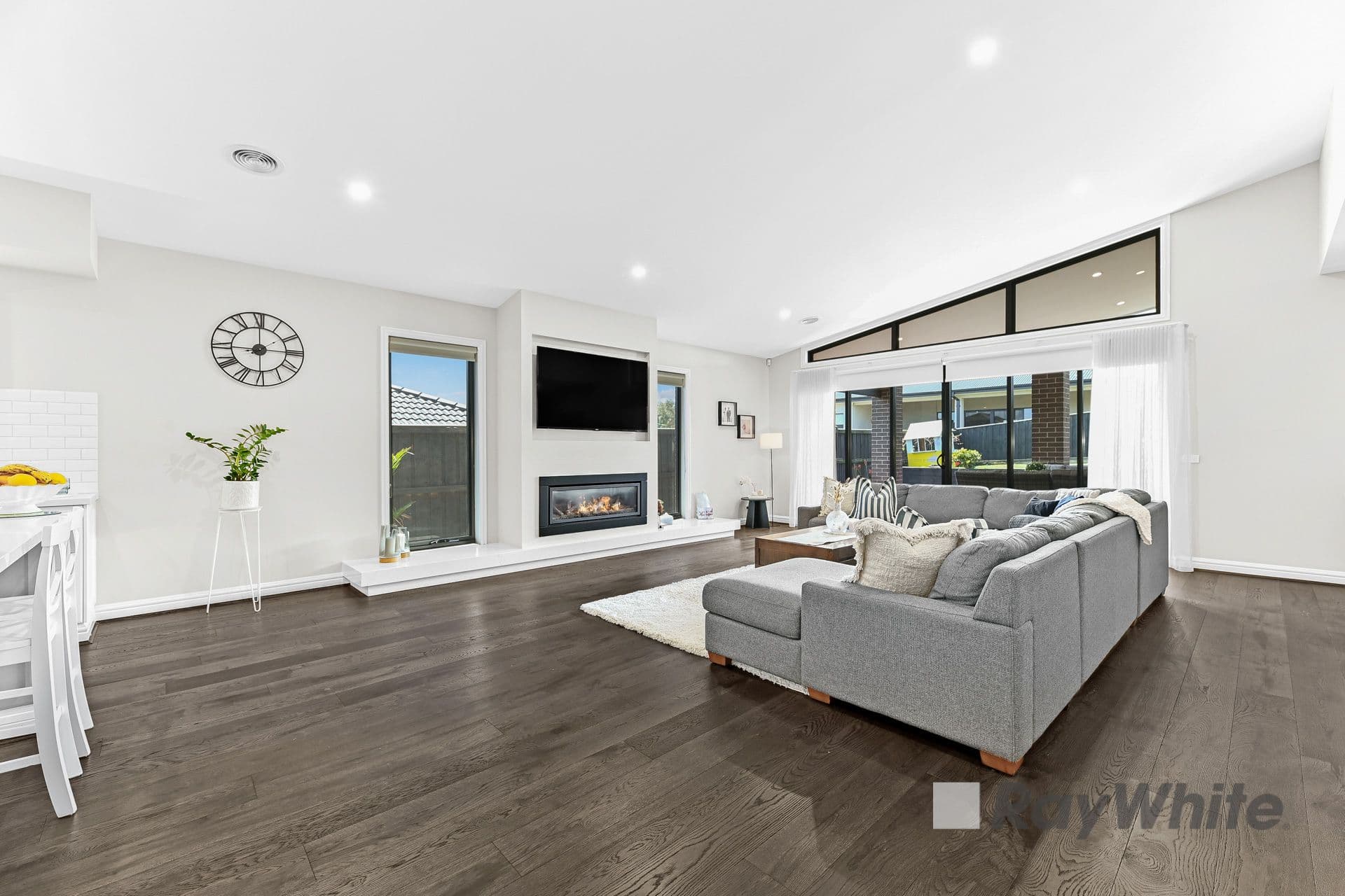34 Montalto Drive, Pakenham VIC 3810, Pakenham - Thumbnail 3