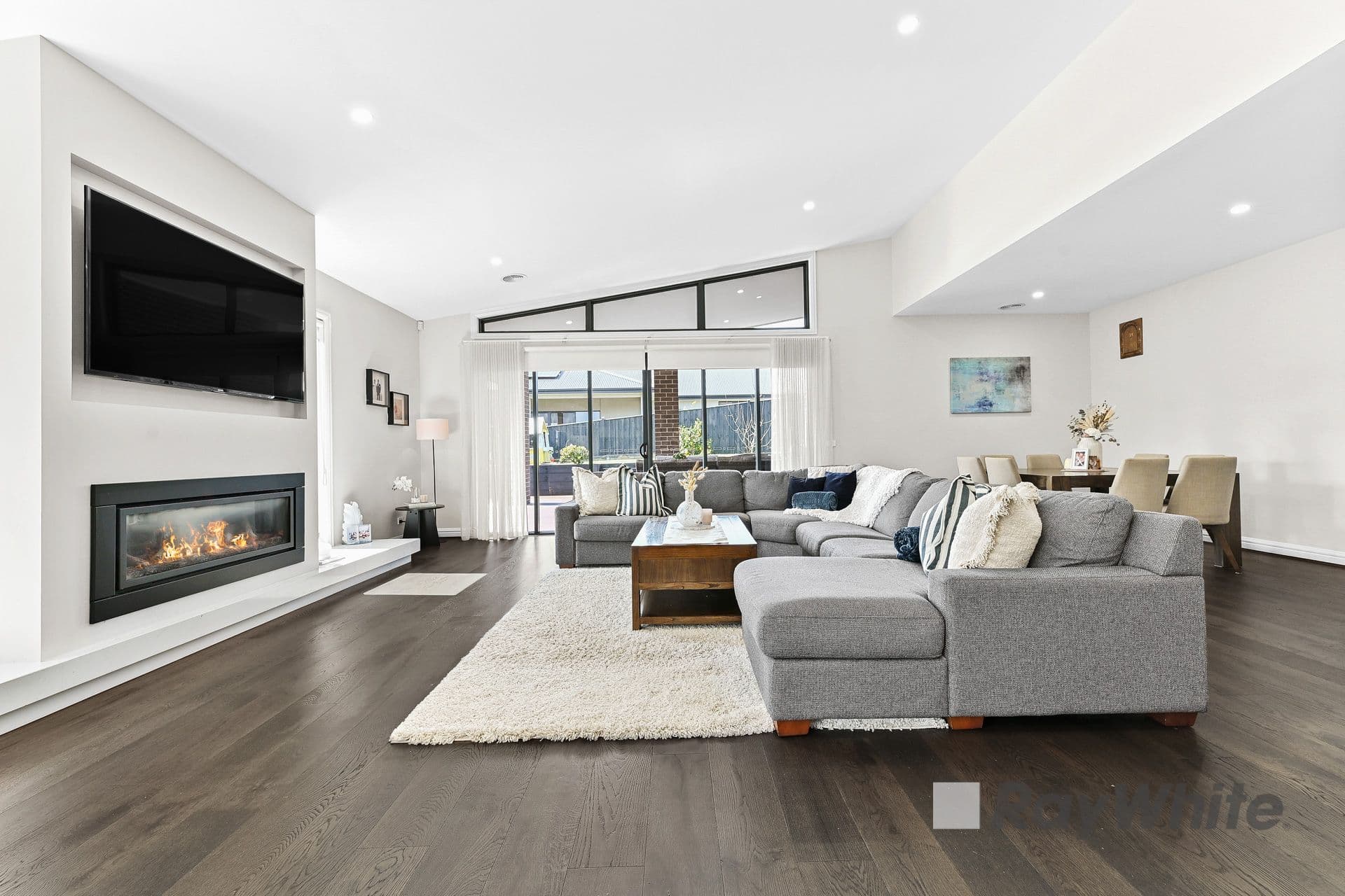 34 Montalto Drive, Pakenham VIC 3810, Pakenham - Thumbnail 4