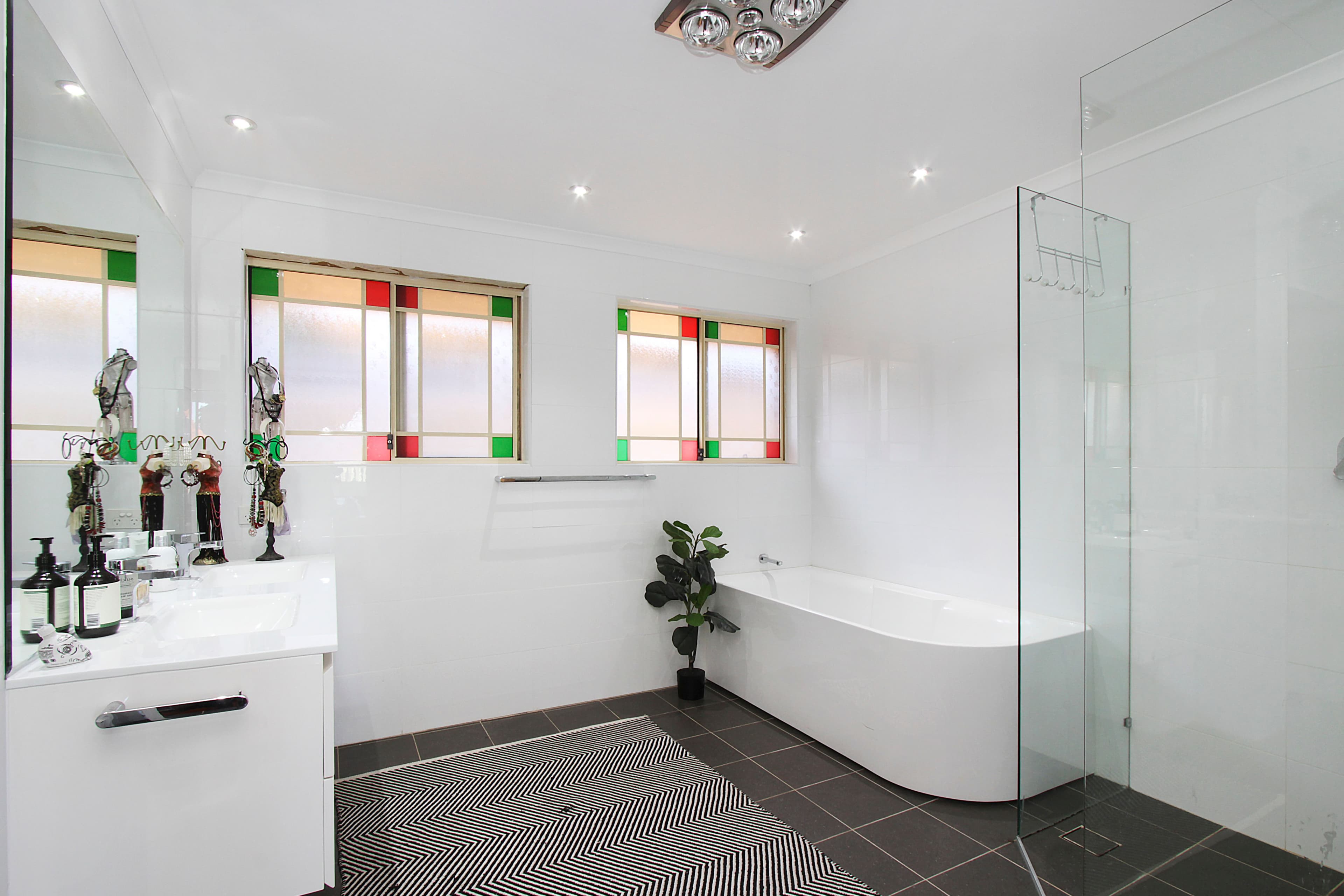 14 Lyell Street, Bossley Park NSW 2176, Bossley Park - Thumbnail 4