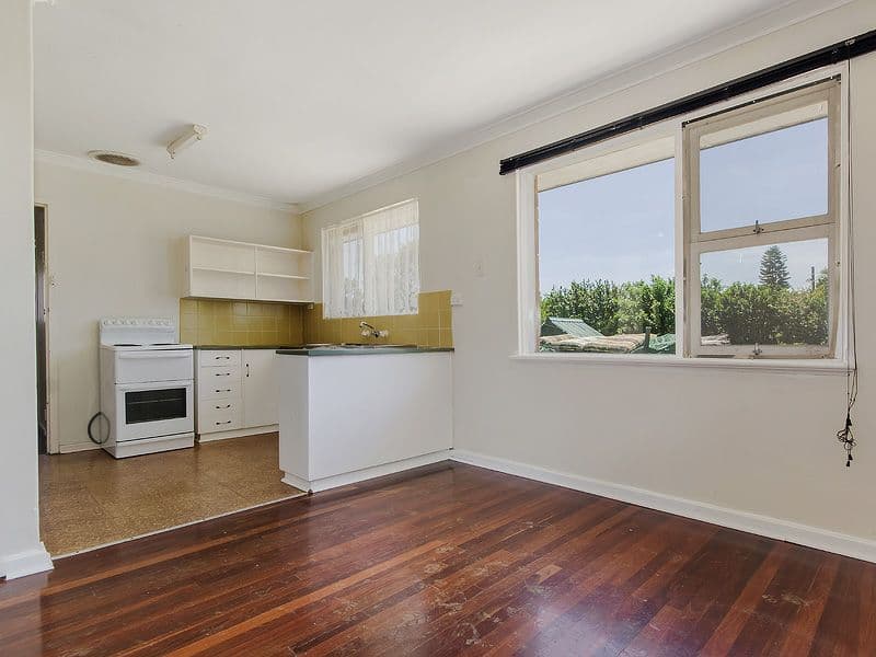 9 Milton Place, Orelia WA 6167, Orelia - Thumbnail 4