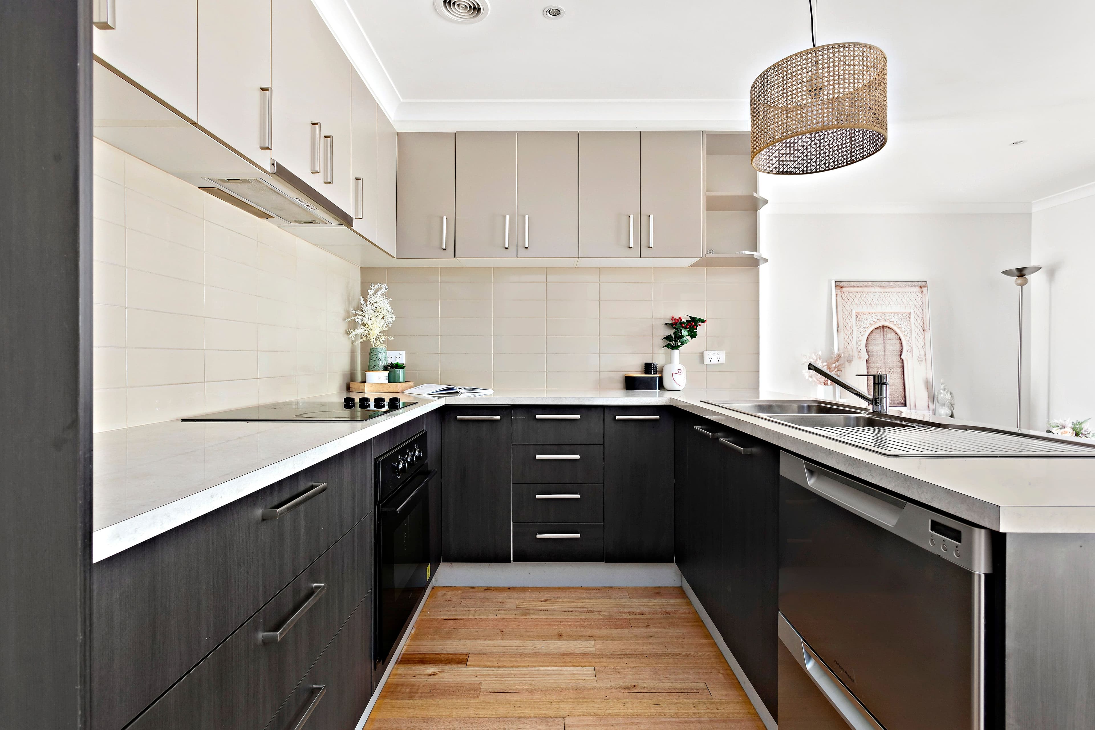 27 Edinburgh Street, Clayton VIC 3168, Clayton - Thumbnail 4