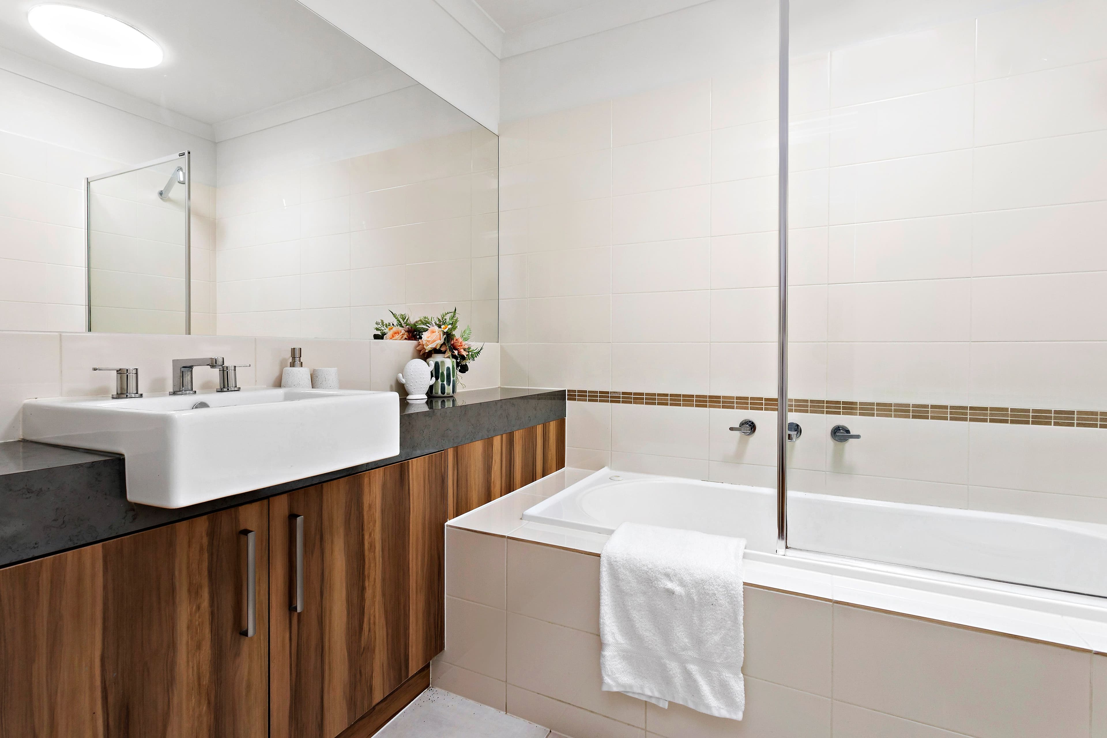 27 Edinburgh Street, Clayton VIC 3168, Clayton - Thumbnail 7