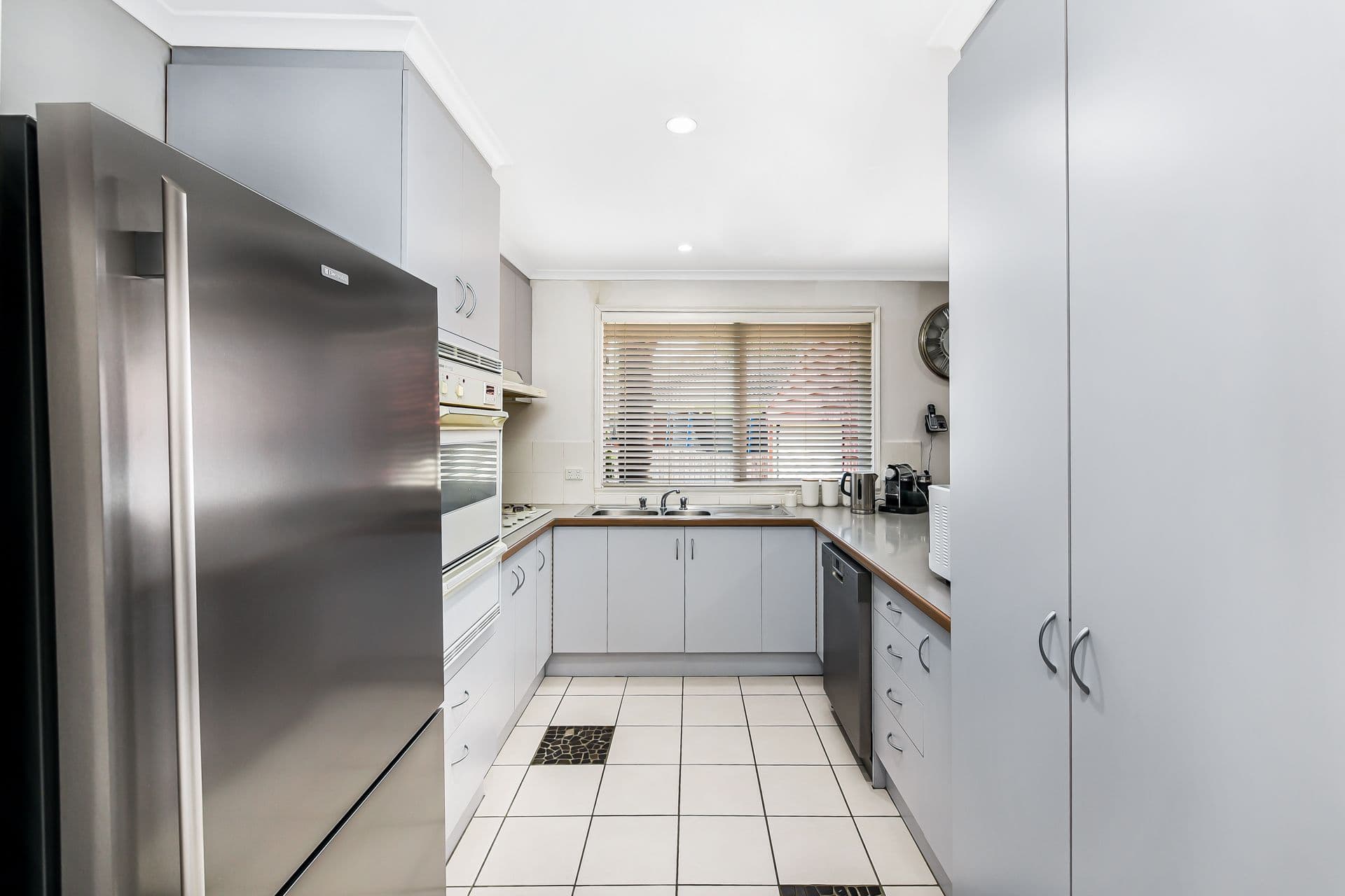 2 Howitt Court, Berwick VIC 3806, Berwick - Thumbnail 3