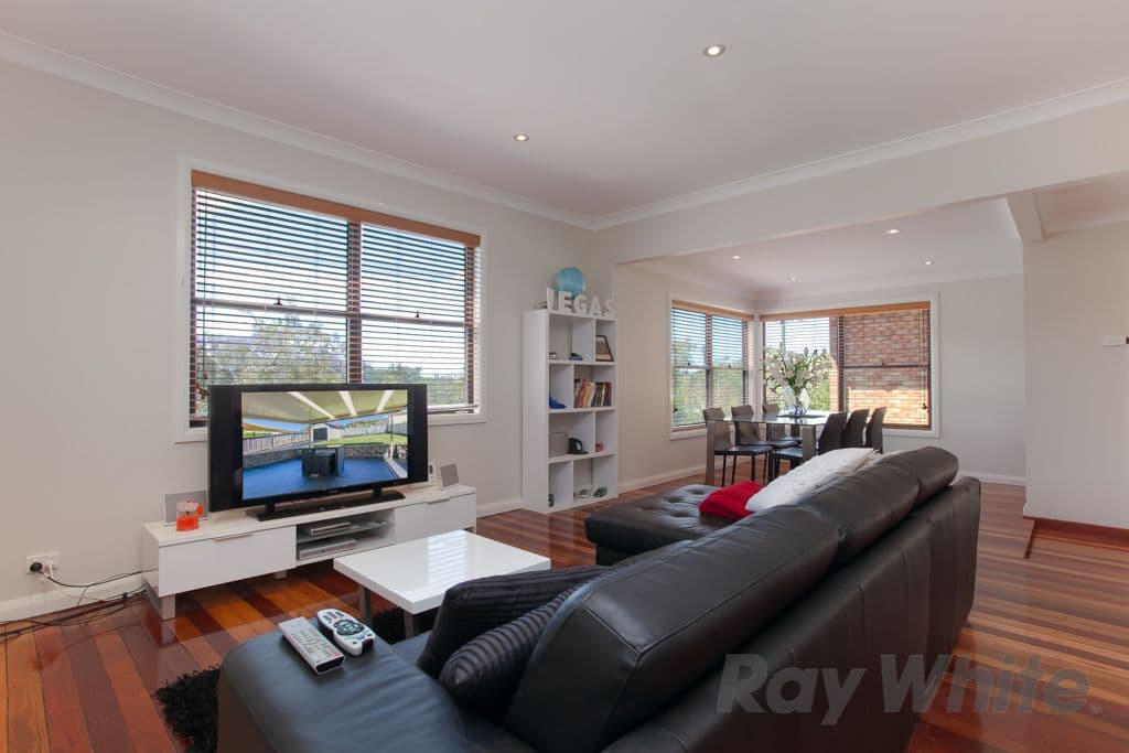21 Meredith Street, NEW LAMBTON NSW 2305, New Lambton - Thumbnail 3