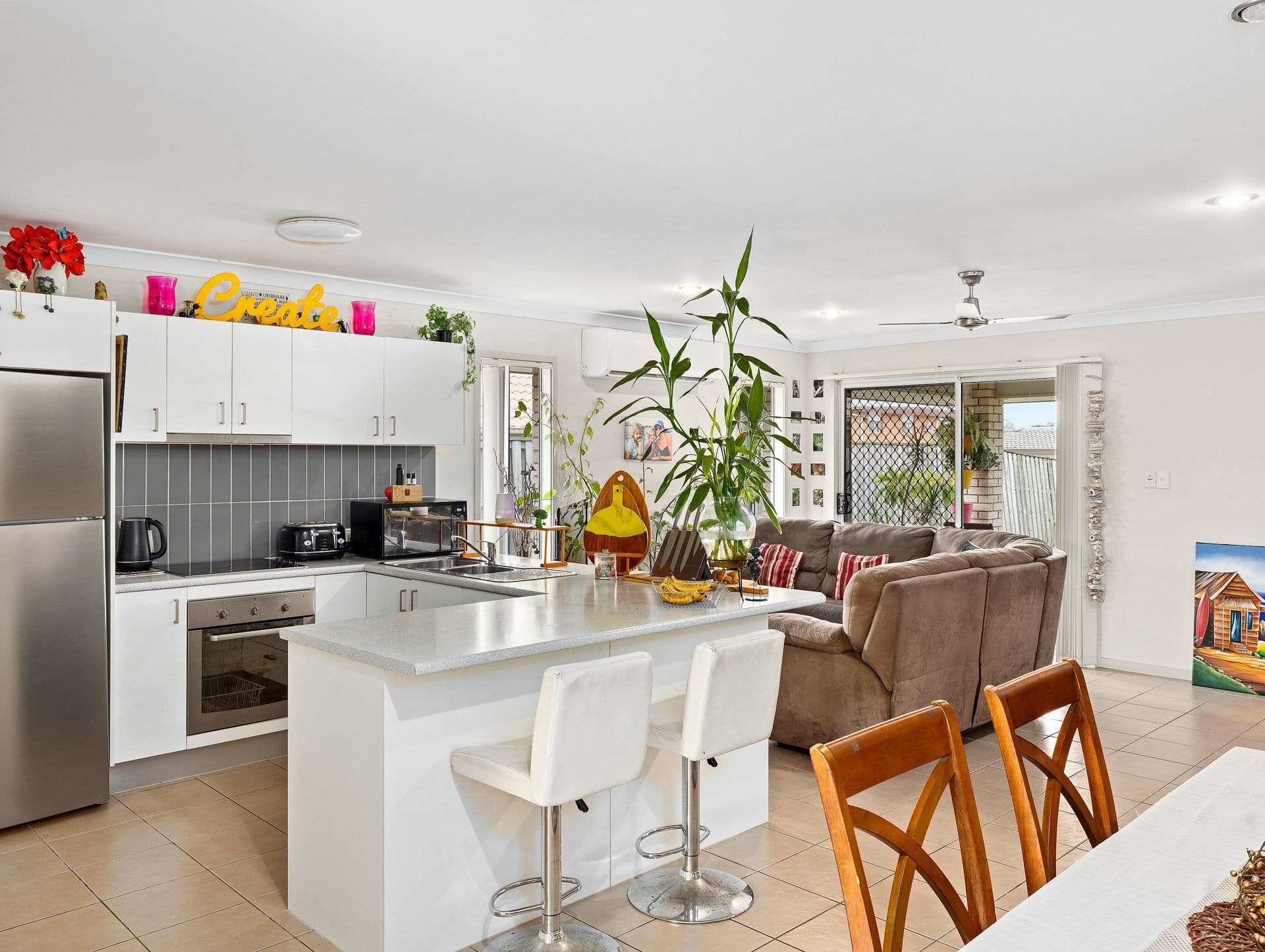 17 Scottsdale Street, Raceview QLD 4305, Raceview - Thumbnail 2