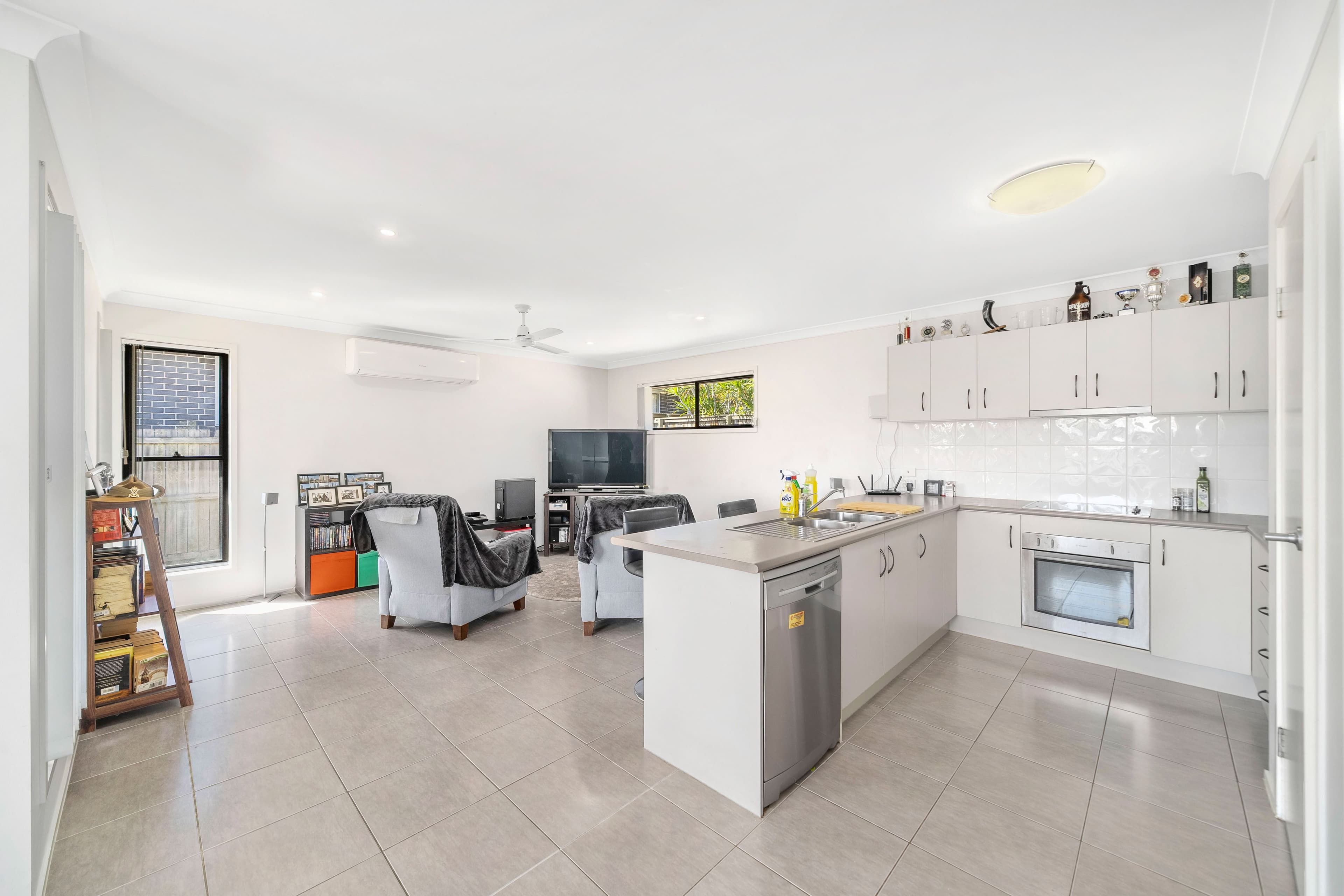 10 Triumph Street, North Lakes QLD 4509, North Lakes - Thumbnail 8