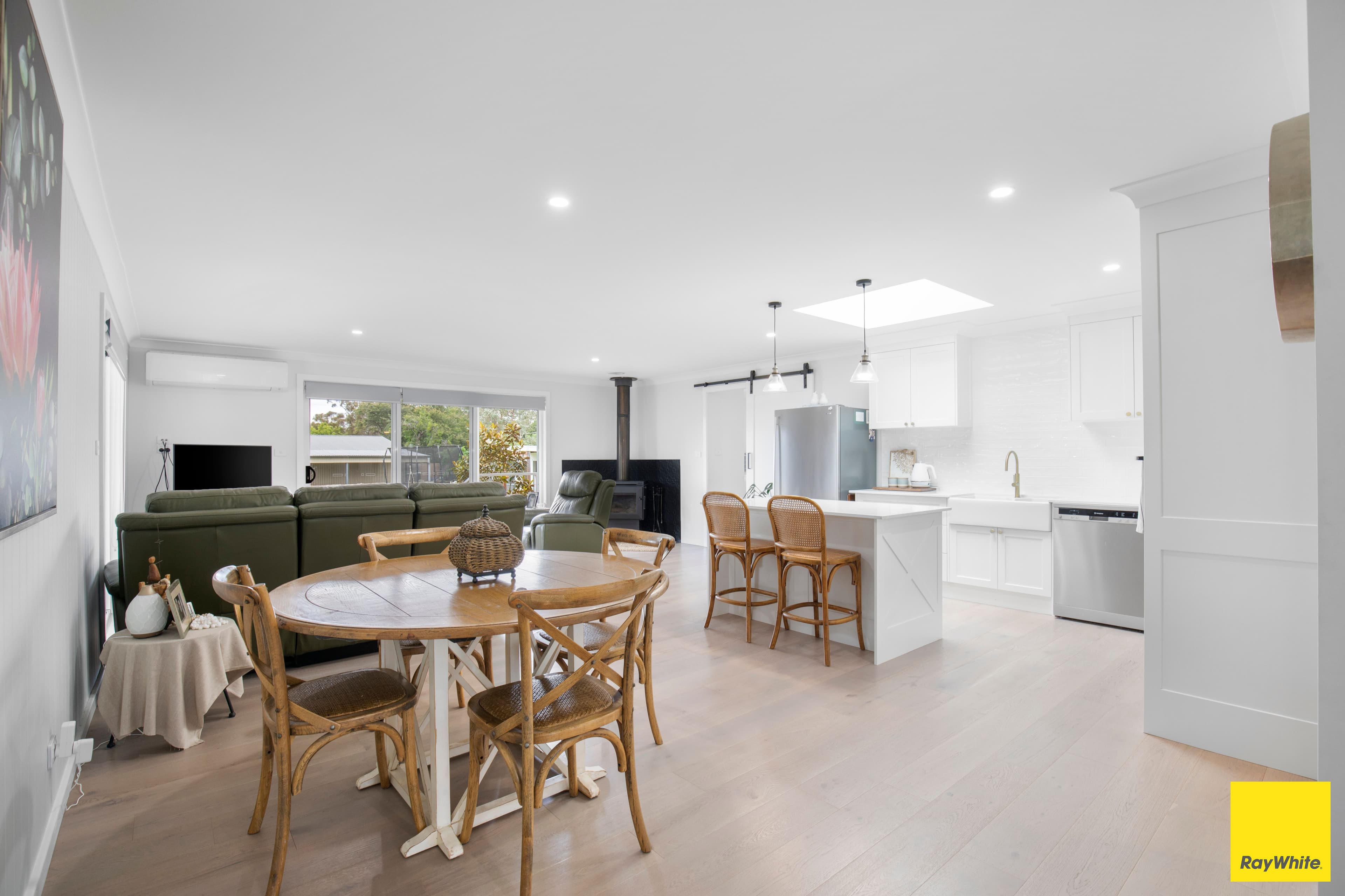 19 Prisk Street, Guyra NSW 2365, Guyra - Thumbnail 4