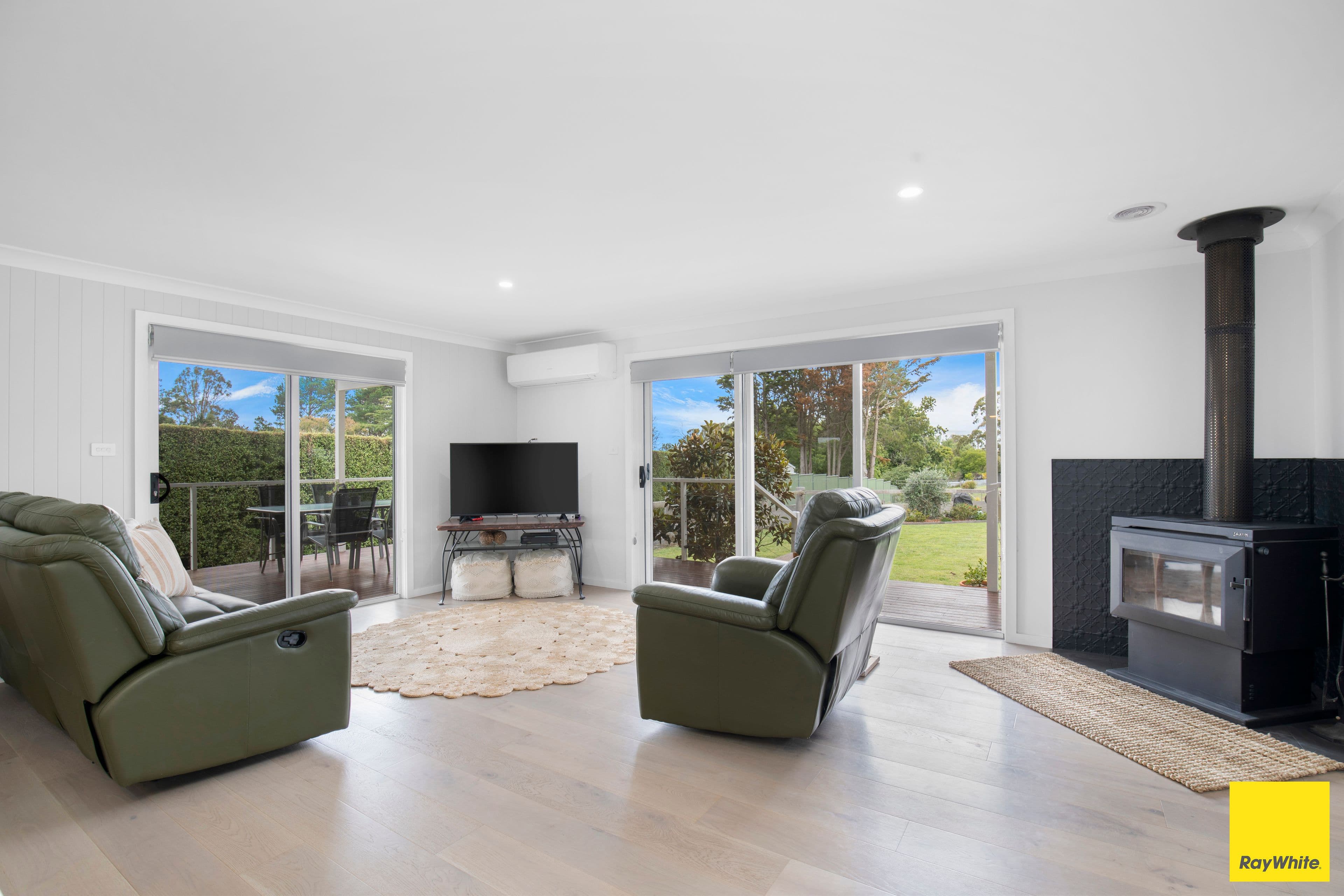 19 Prisk Street, Guyra NSW 2365, Guyra - Thumbnail 5