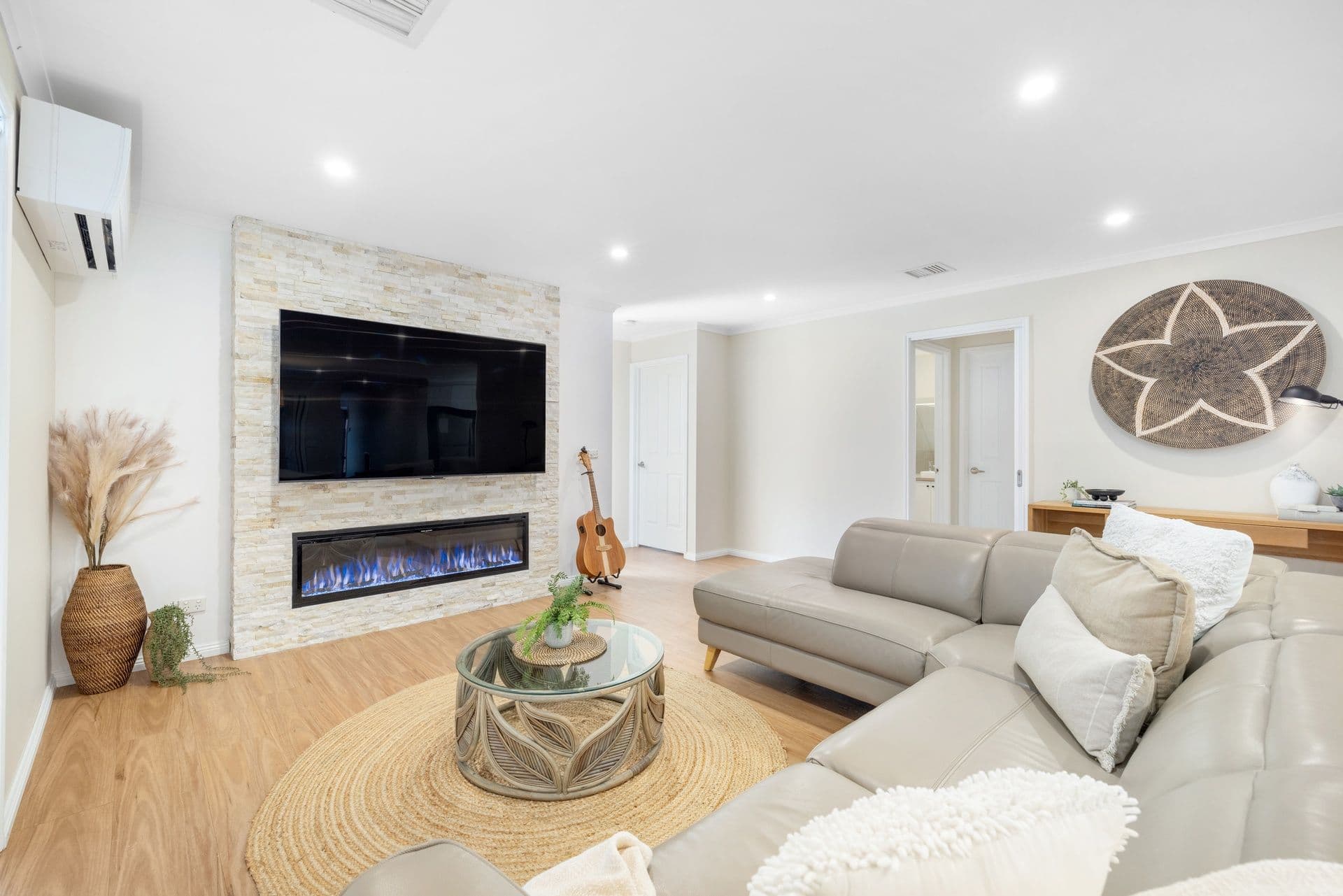 11 Timberside Drive, Beaconsfield VIC 3807, Beaconsfield - Thumbnail 2