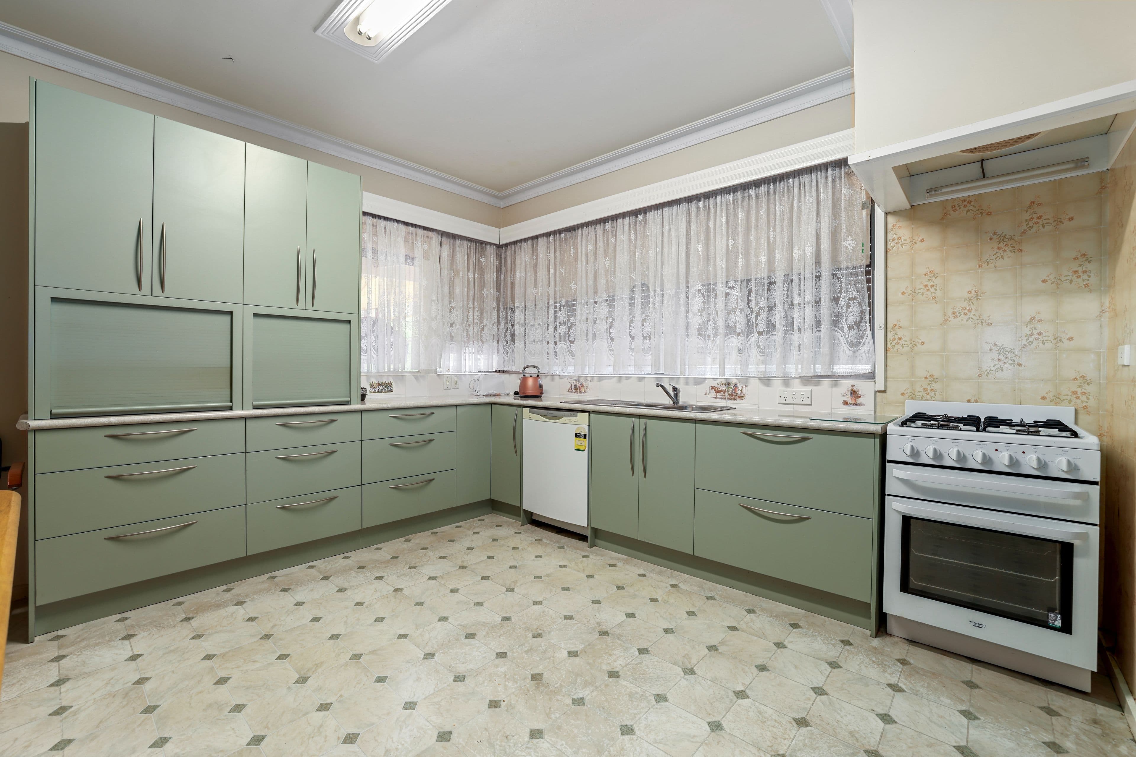 21 Parkview Drive, Ferntree Gully VIC 3156, Ferntree Gully - Thumbnail 4