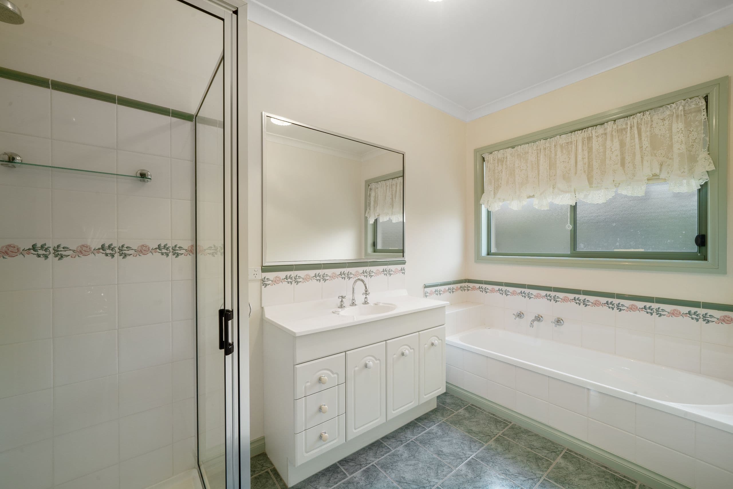 17 Stacey Street, Benalla VIC 3672, Benalla - Thumbnail 7