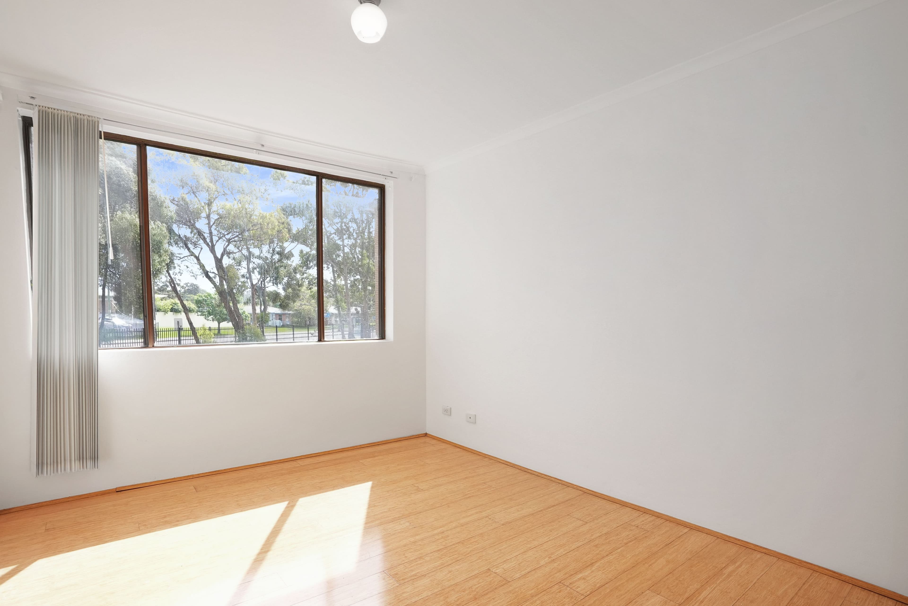 5 Griffiths Street, Blacktown NSW 2148, Blacktown - Thumbnail 4