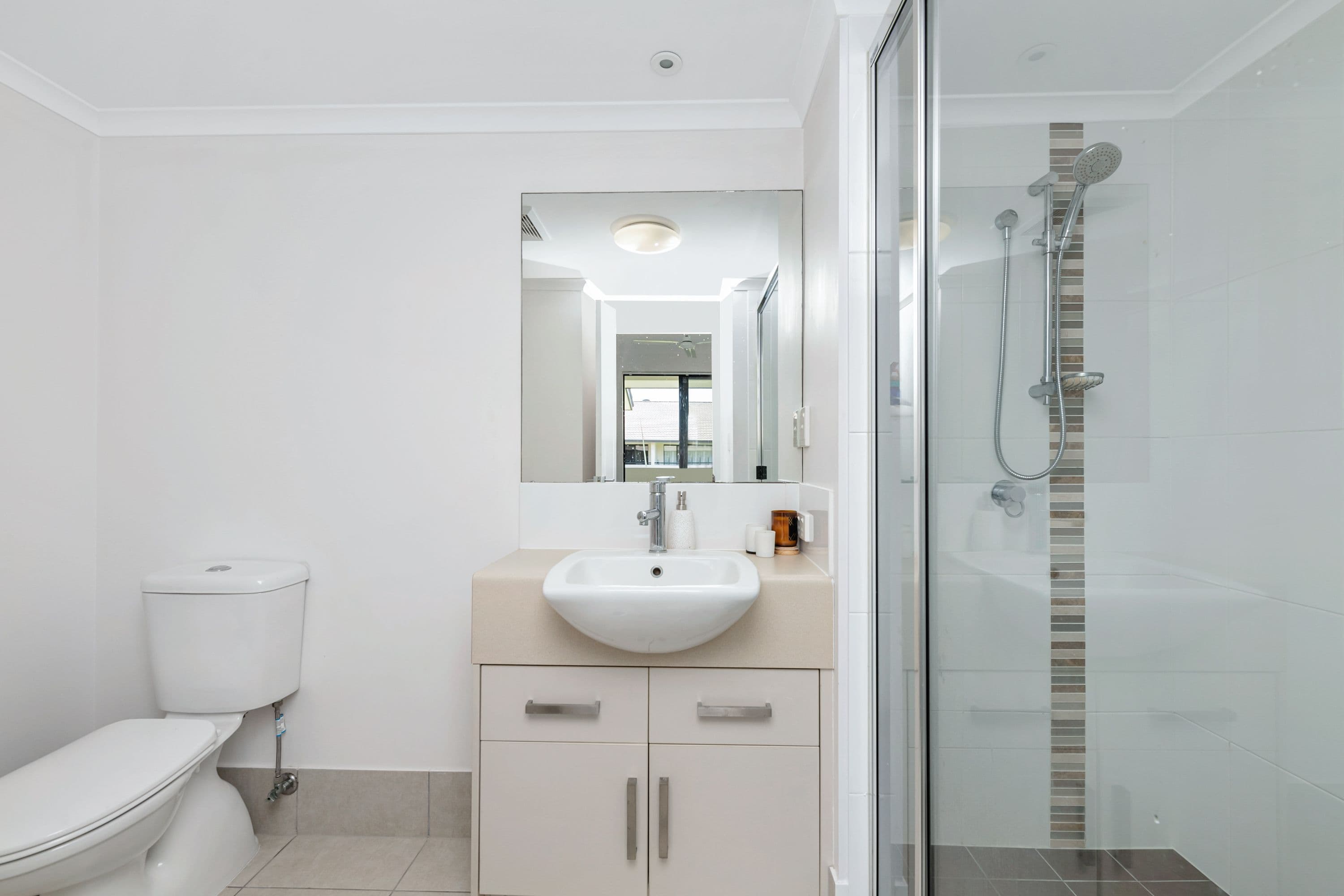 6-24 Henry Street, West End QLD 4810, West End - Thumbnail 6