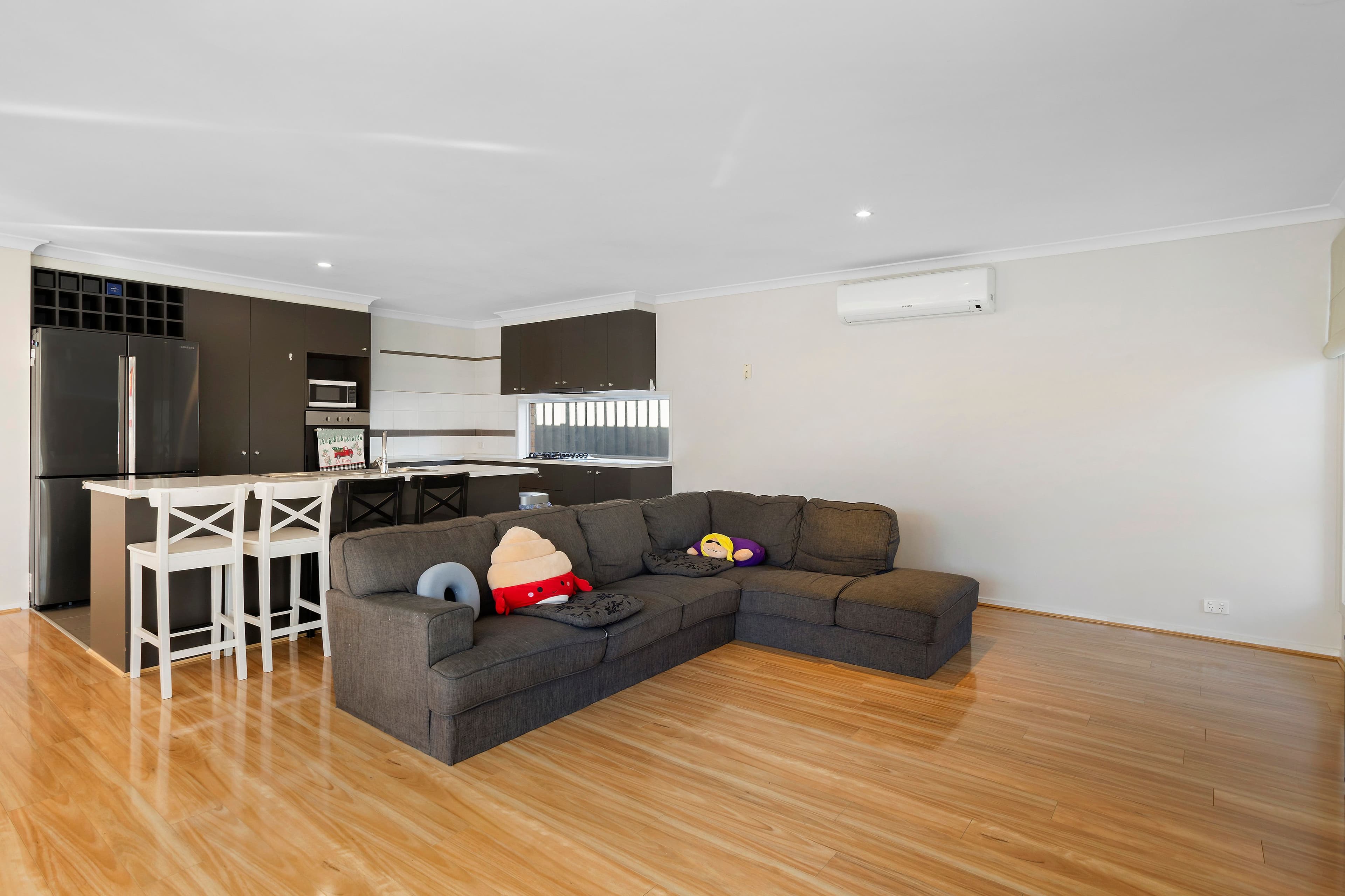 16 Oconnor Road, Deer Park VIC 3023, Deer Park - Thumbnail 2