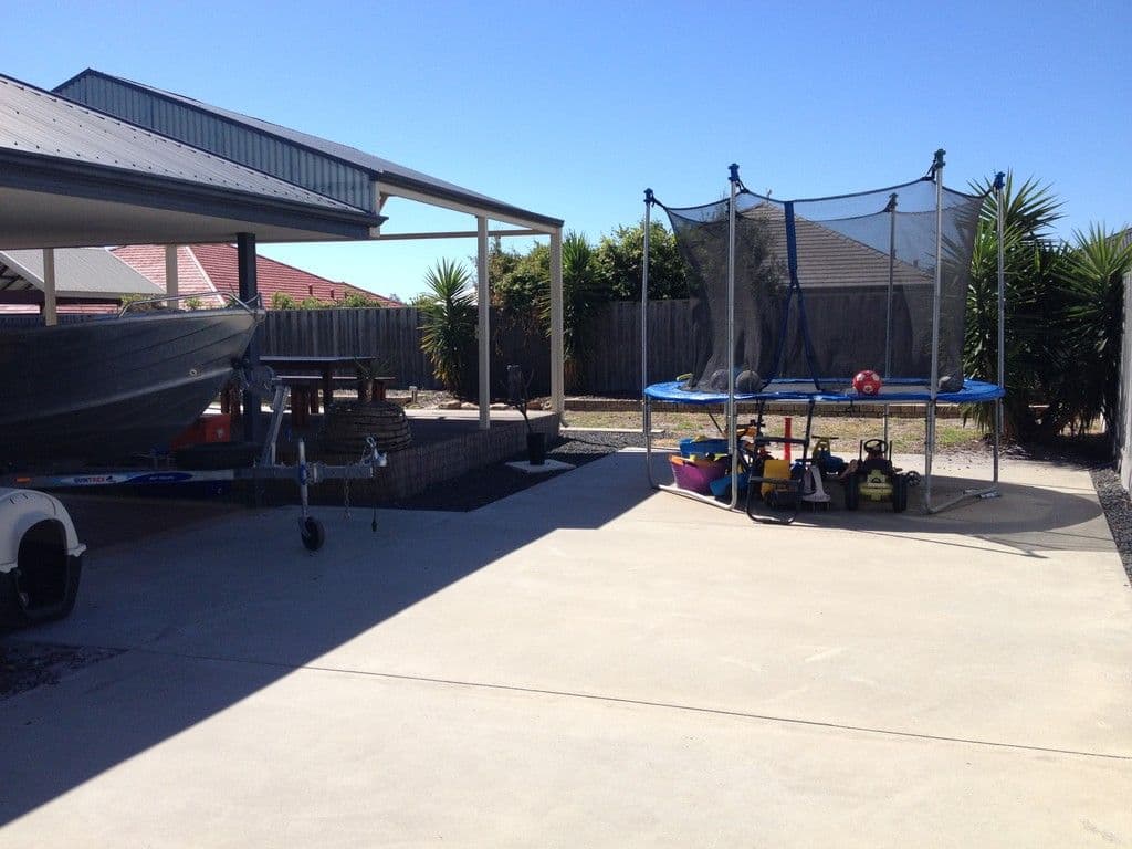 63 Macquarie Drive, Australind WA 6233, Australind - Thumbnail 4