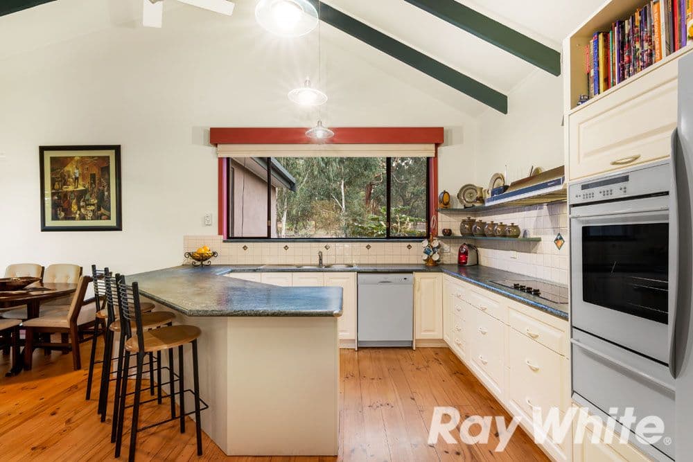 25 Memorial Drive, Plenty VIC 3090, Plenty - Thumbnail 2