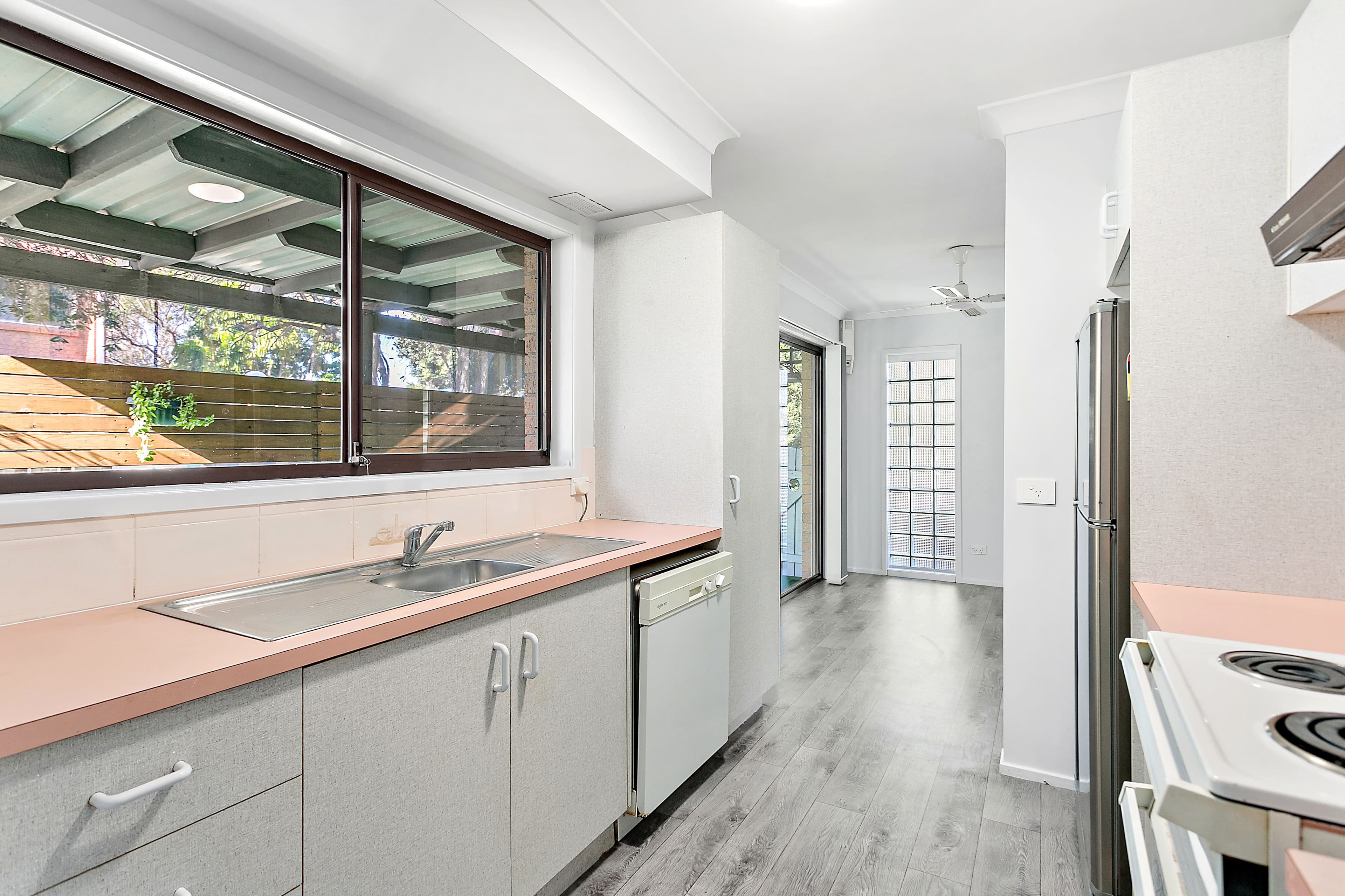 21 Grove Circuit, Lake Illawarra NSW 2528, Lake Illawarra - Thumbnail 2
