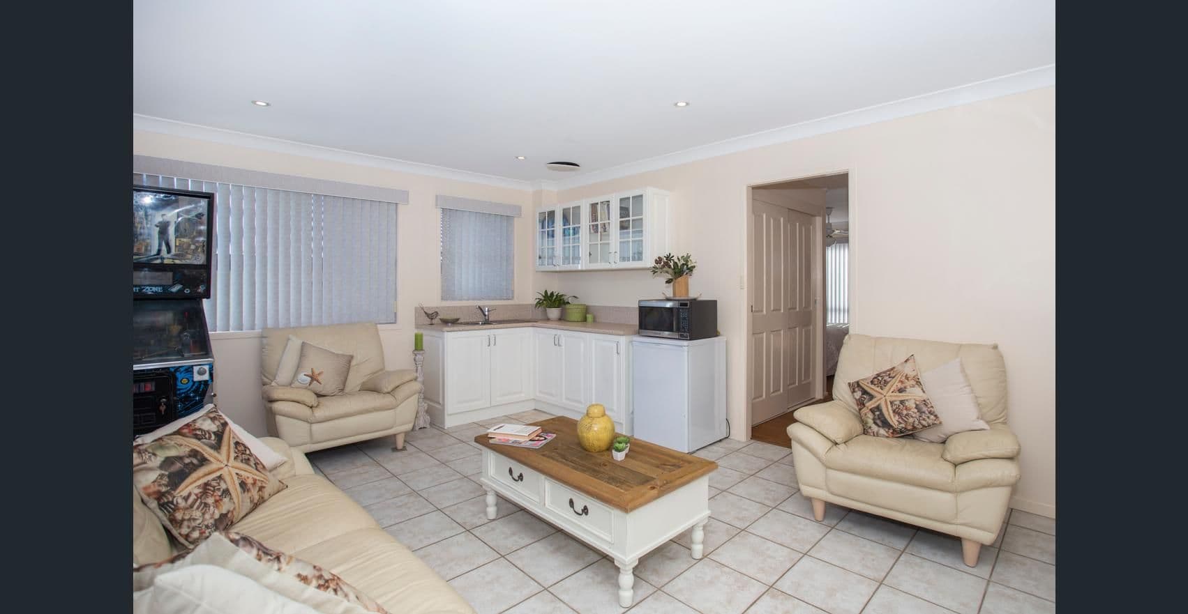 46 Donlan Road, Mollymook Beach - Thumbnail 6