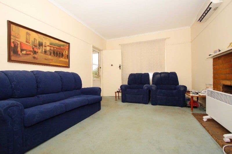 157 Boldrewood Parade, RESERVOIR VIC 3073, Reservoir - Thumbnail 3