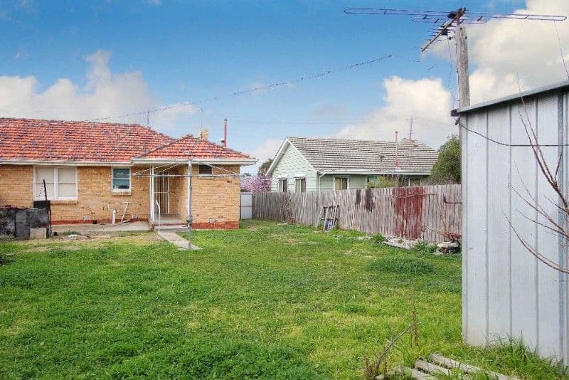 157 Boldrewood Parade, RESERVOIR VIC 3073, Reservoir - Thumbnail 6