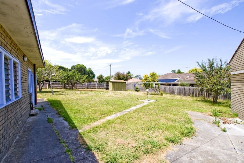 73 Kelvinside Road, NOBLE PARK VIC 3174, Noble Park - Thumbnail 2