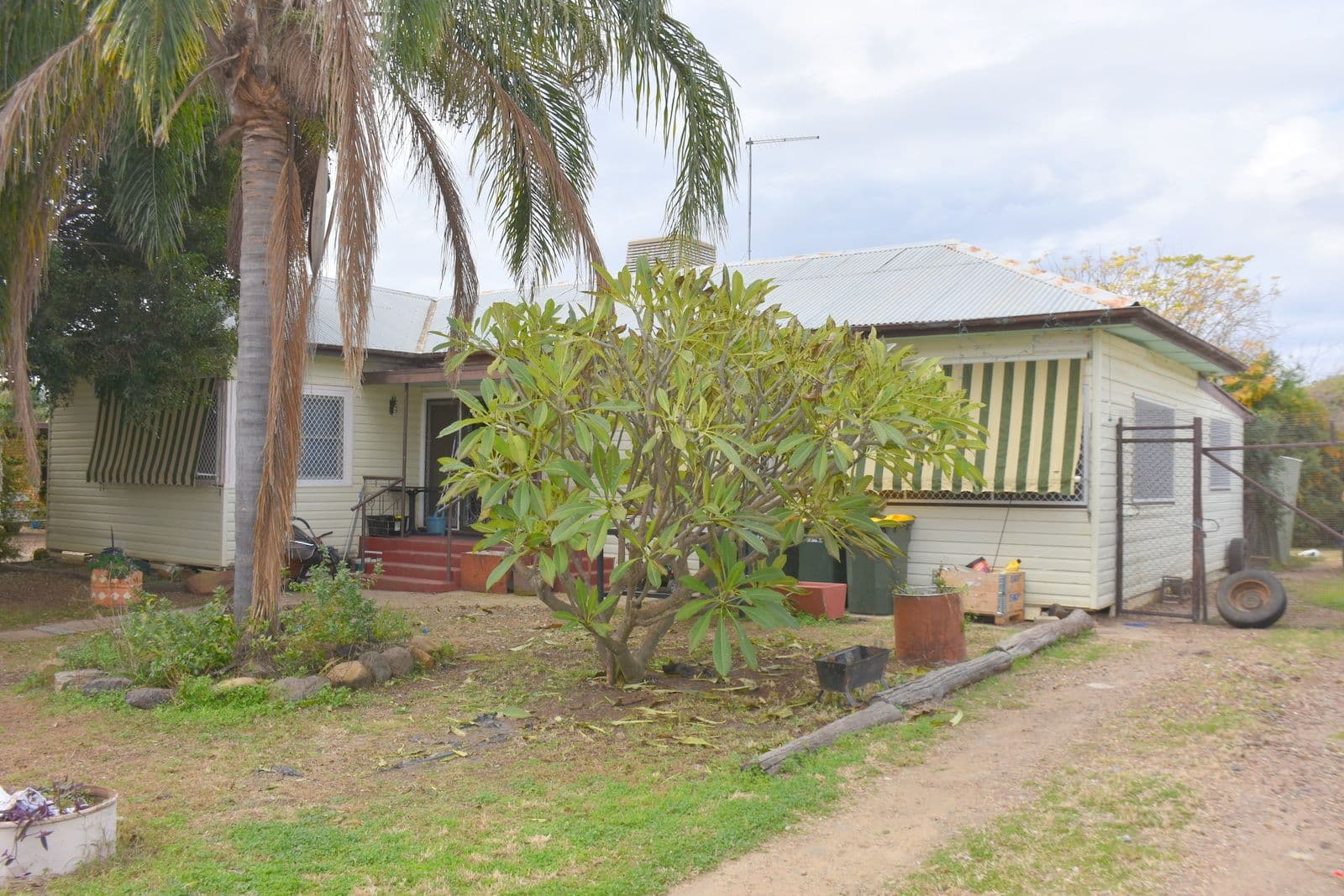 64 Oak Street, Moree NSW 2400, Moree - Image 1