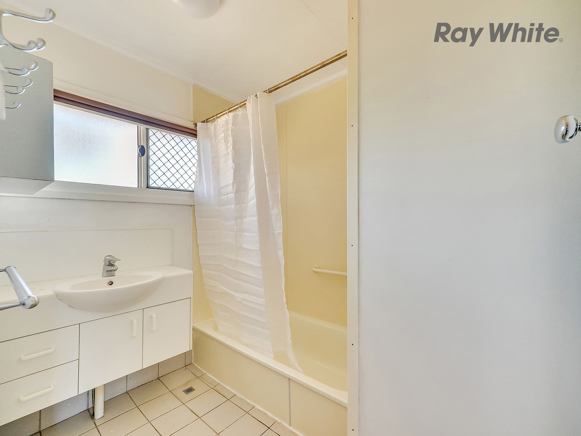 2 Kathmaur Avenue, Ellen Grove QLD 4078, Ellen Grove - Thumbnail 8