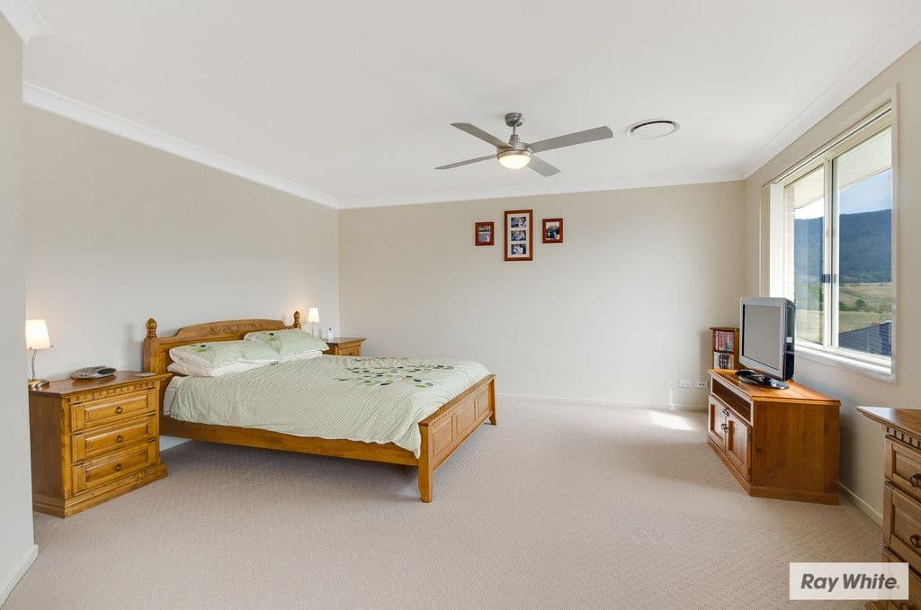 16 Norman Clark Crescent, HORSLEY NSW 2530, Horsley - Thumbnail 6