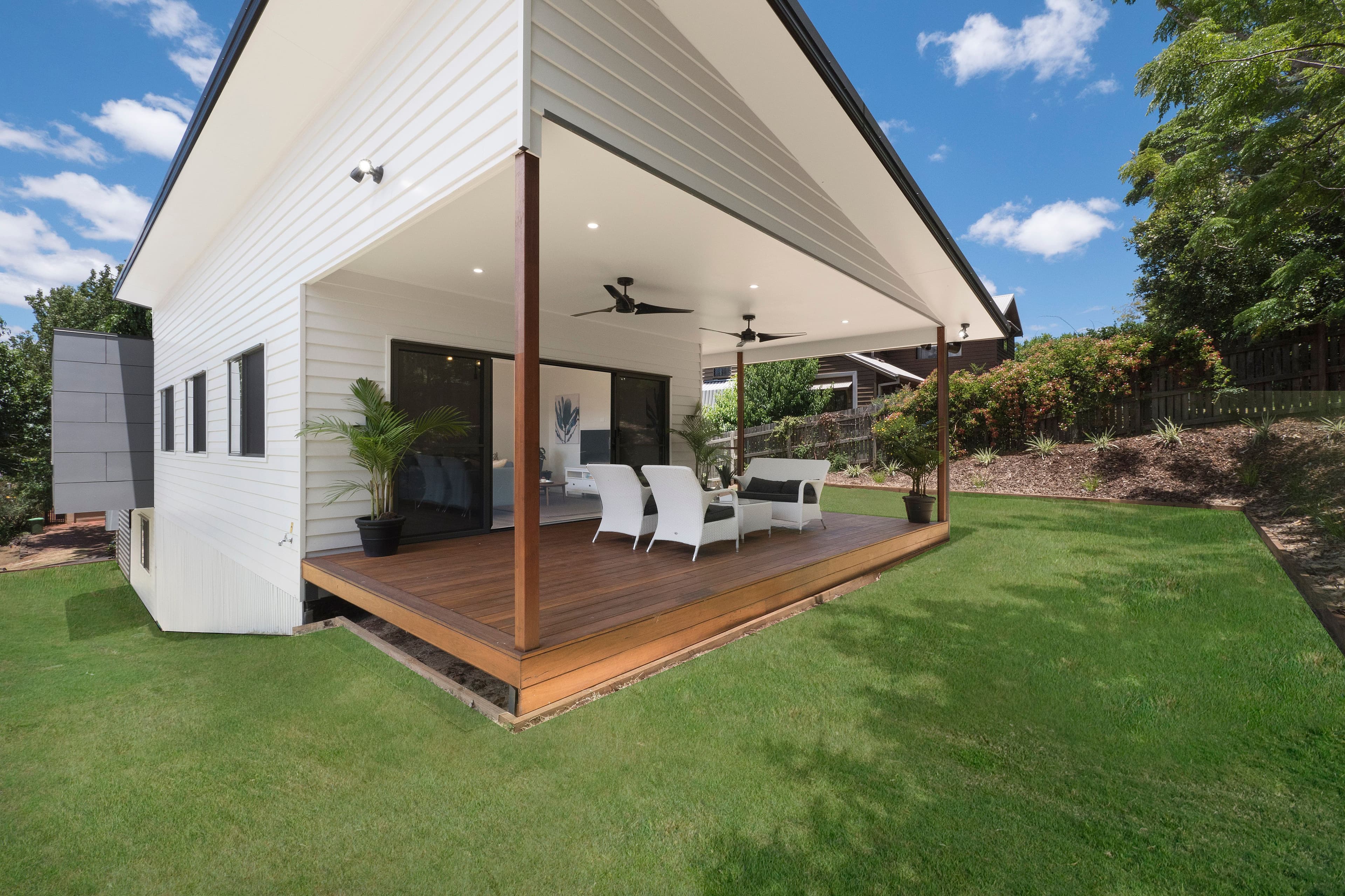 3 Ferguson Street, Mount Lofty QLD 4350, Mount Lofty - Thumbnail 2