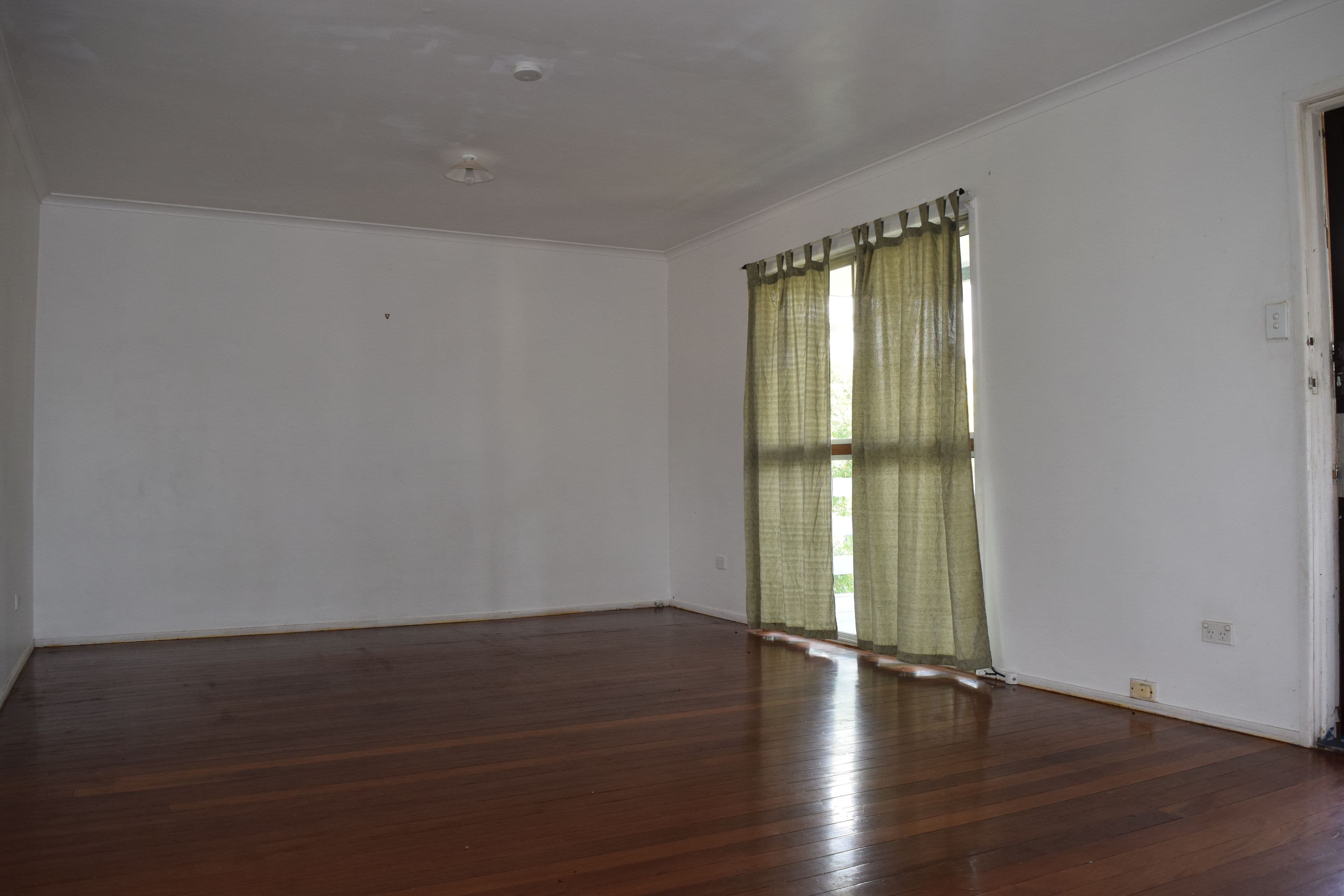 58 Ewing Road, Woodridge QLD 4114, Woodridge - Thumbnail 2