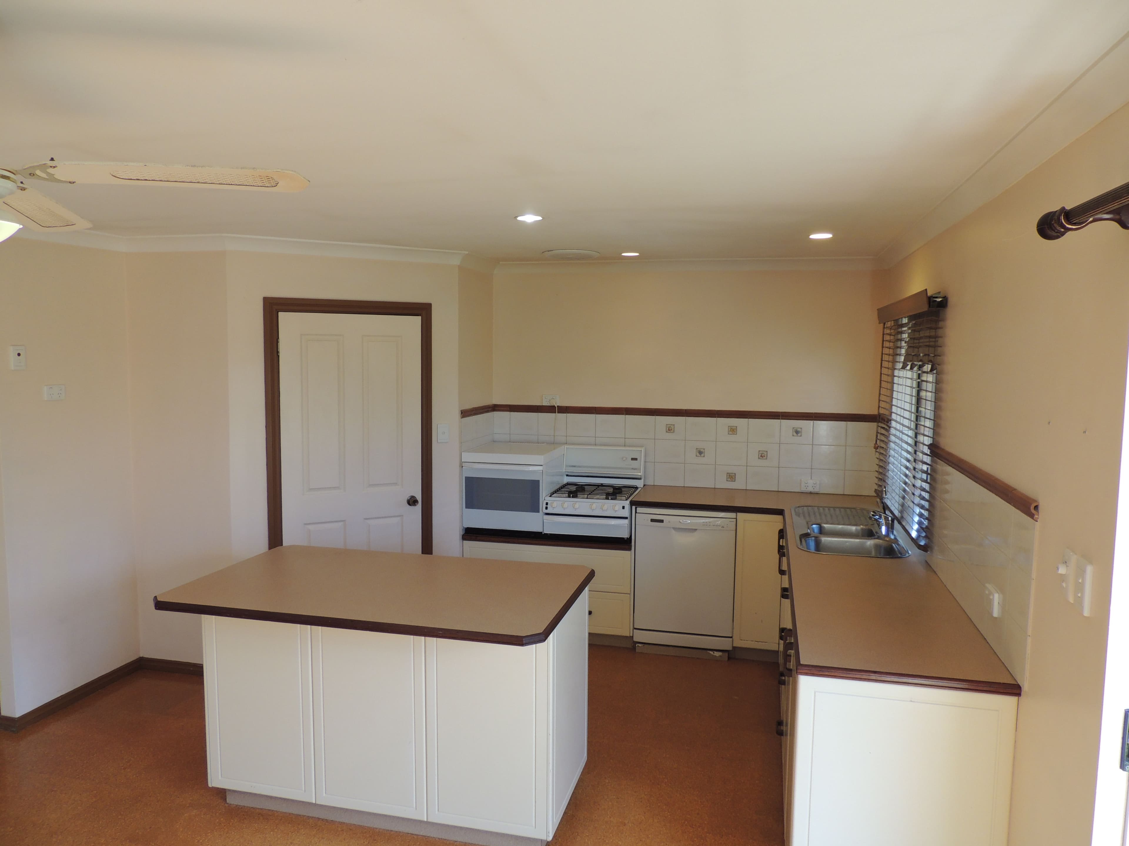 52 Deane Street, Mount Barker WA 6324, Mount Barker - Thumbnail 5