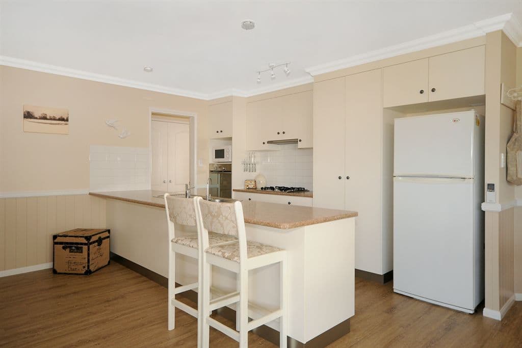 16 Devoran Street, HIGHFIELDS QLD 4352, Highfields - Thumbnail 3