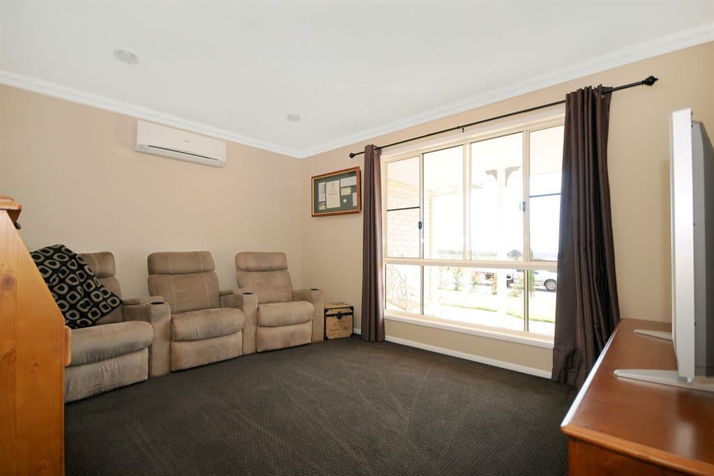 16 Devoran Street, HIGHFIELDS QLD 4352, Highfields - Thumbnail 7