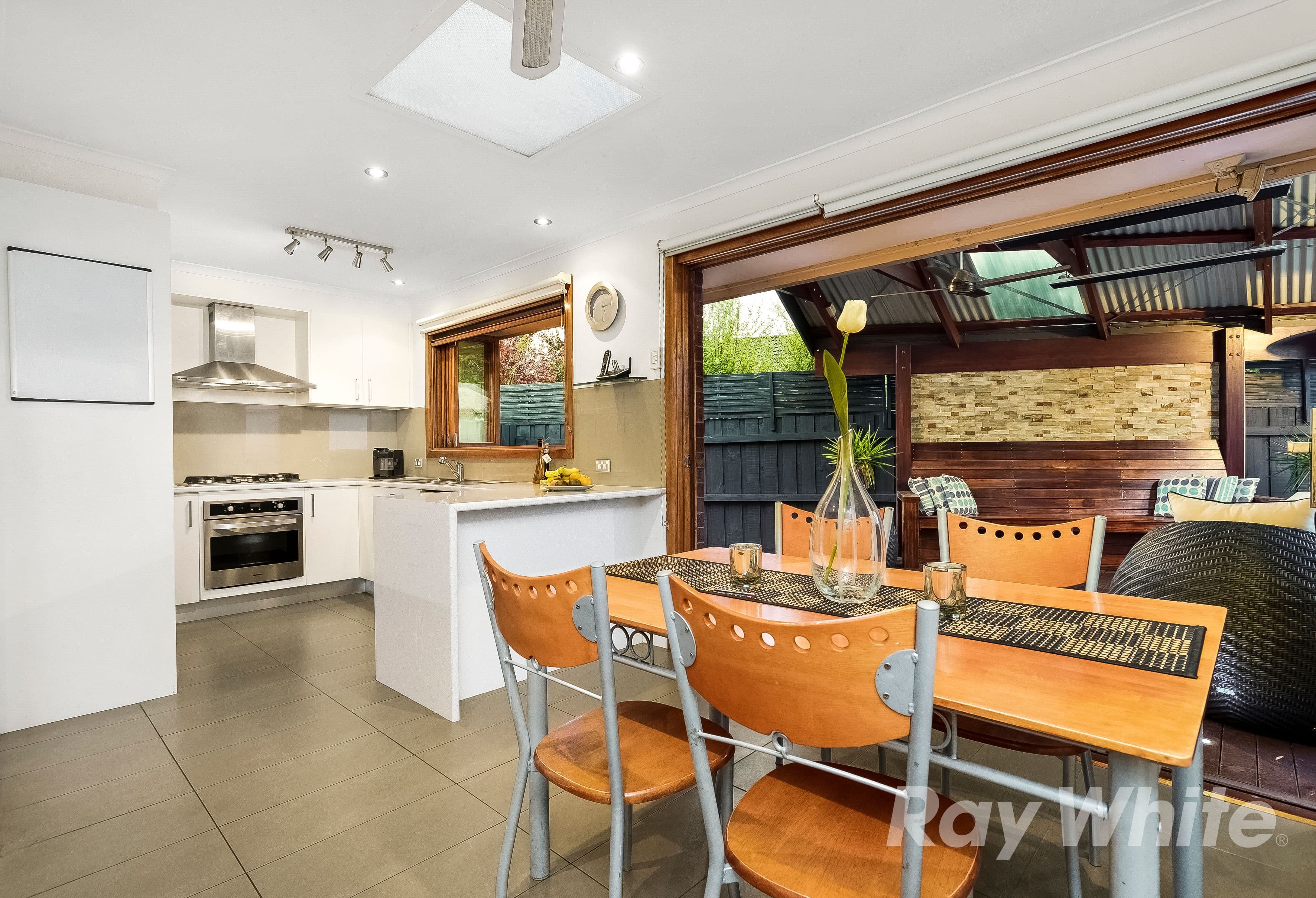 31 Stradella Avenue, Vermont South VIC 3133, Vermont South - Thumbnail 5