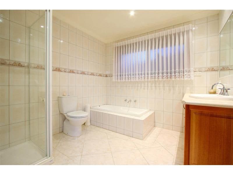 62 Dumbarton Street, RESERVOIR VIC 3073, Reservoir - Thumbnail 7
