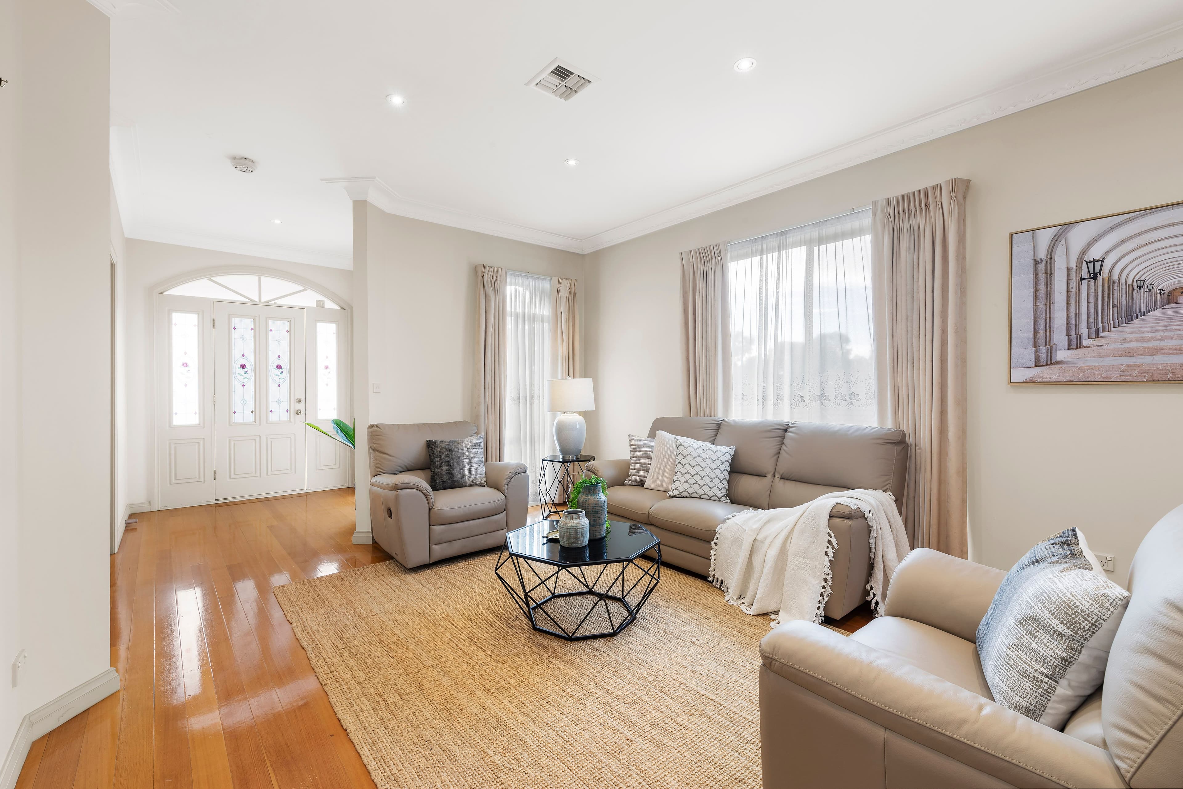 5 Australis Drive, Mill Park VIC 3082, Mill Park - Thumbnail 2