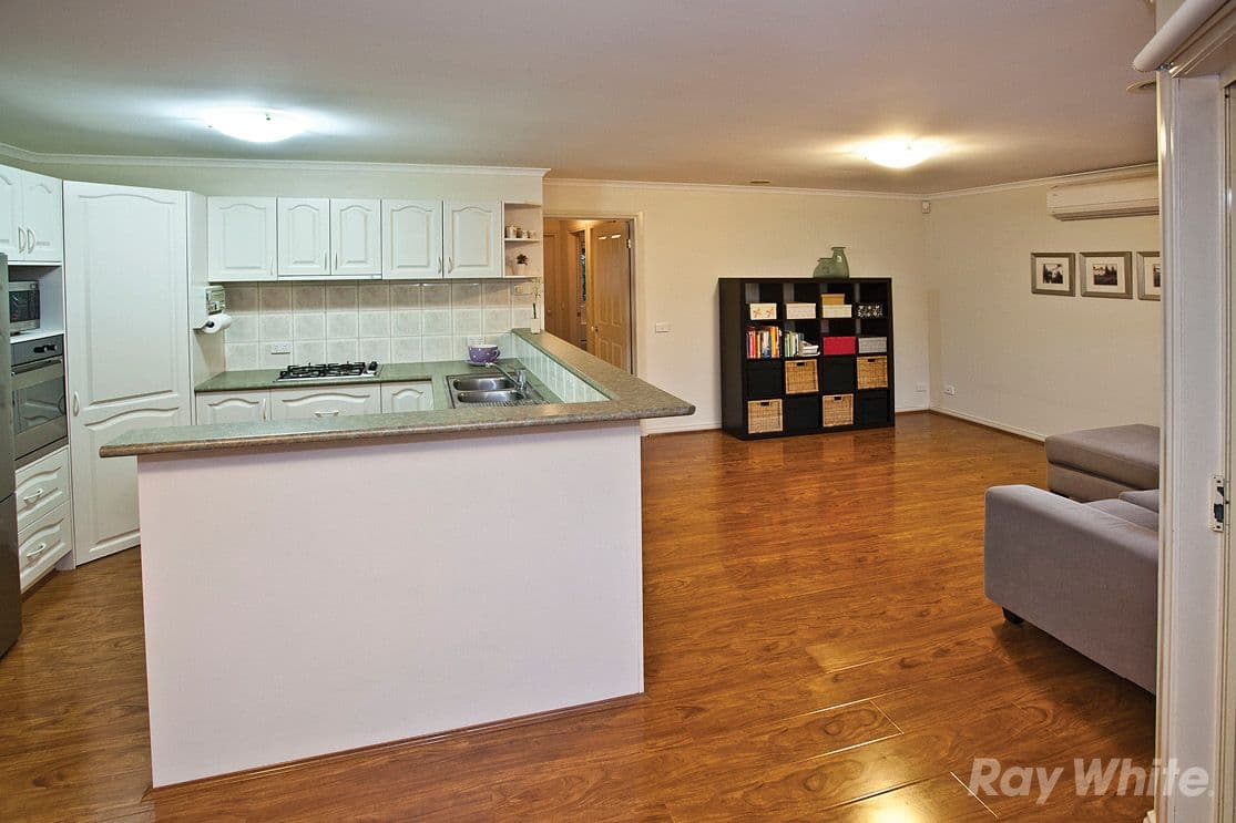 11 Rolls Court, GLEN WAVERLEY VIC 3150, Glen Waverley - Thumbnail 4