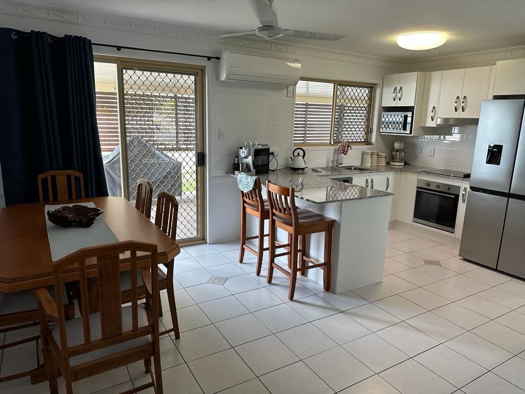 8 Hatte Street, Norman Gardens QLD 4701, Norman Gardens - Thumbnail 2