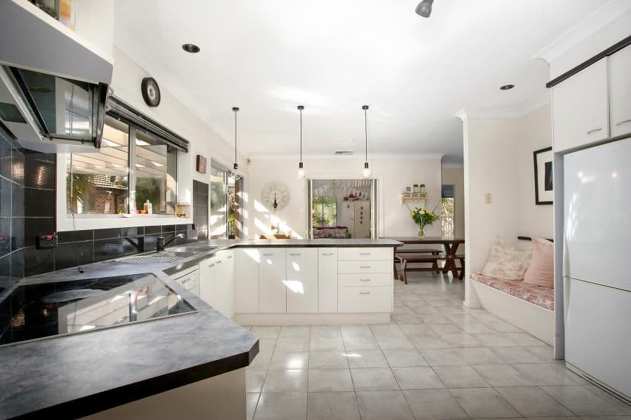 8 Wesley Place, CHERRYBROOK NSW 2126, Cherrybrook - Thumbnail 2