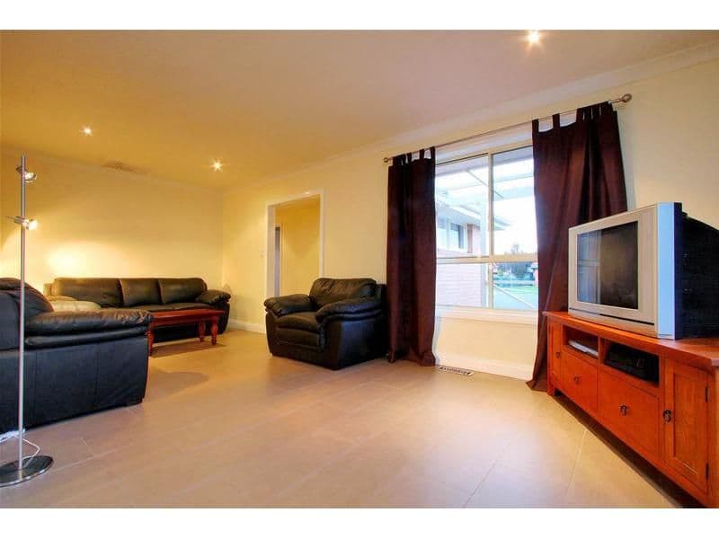 15 Kevin Street, BUNDOORA VIC 3083, Bundoora - Thumbnail 4