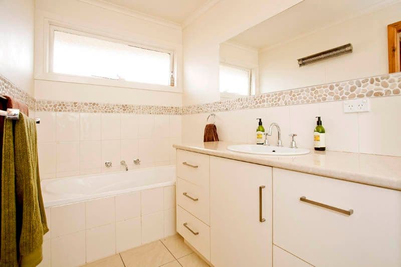 6 Ozone Crescent, BELL PARK VIC 3215, Bell Park - Thumbnail 3