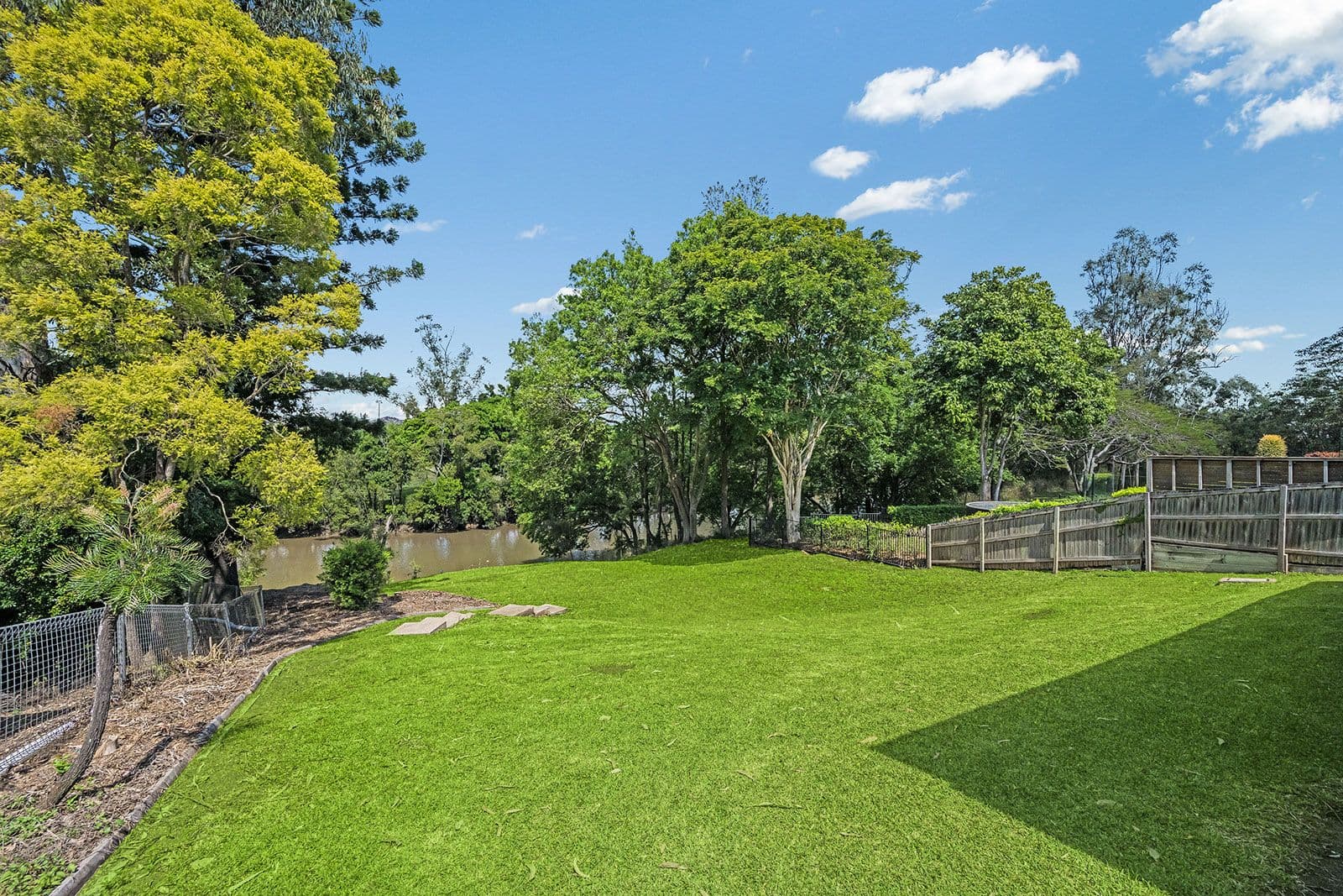 69 Strickland Terrace, Graceville QLD 4075, Graceville - Thumbnail 3