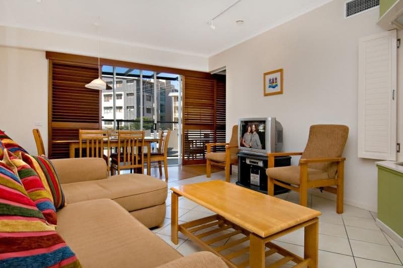  8 Rolling Surf Resort, Levuka Avenue, KINGS BEACH QLD 4551, Kings Beach - Thumbnail 2
