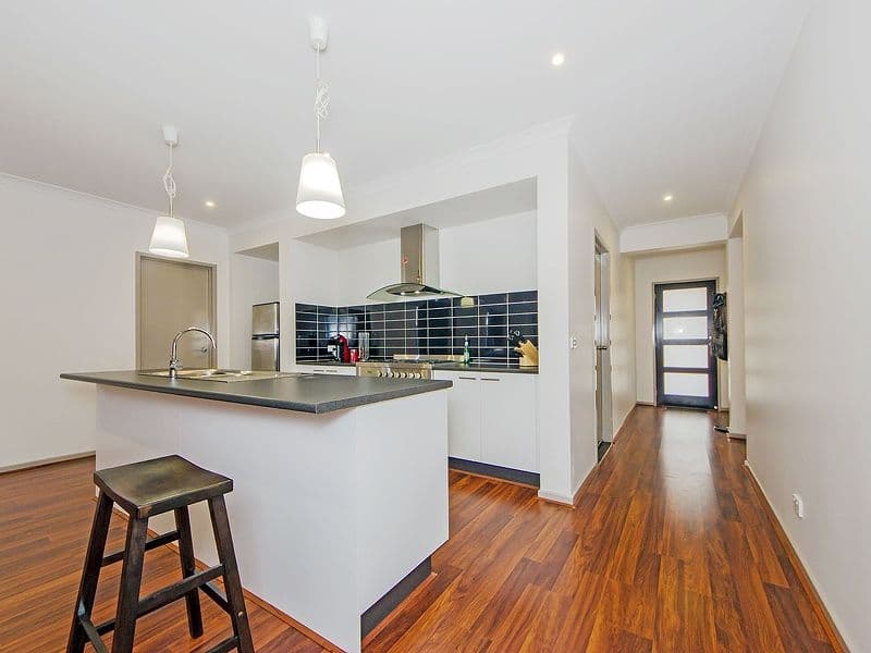 11 Scotsdale Road, TRUGANINA VIC 3029, Truganina - Thumbnail 3