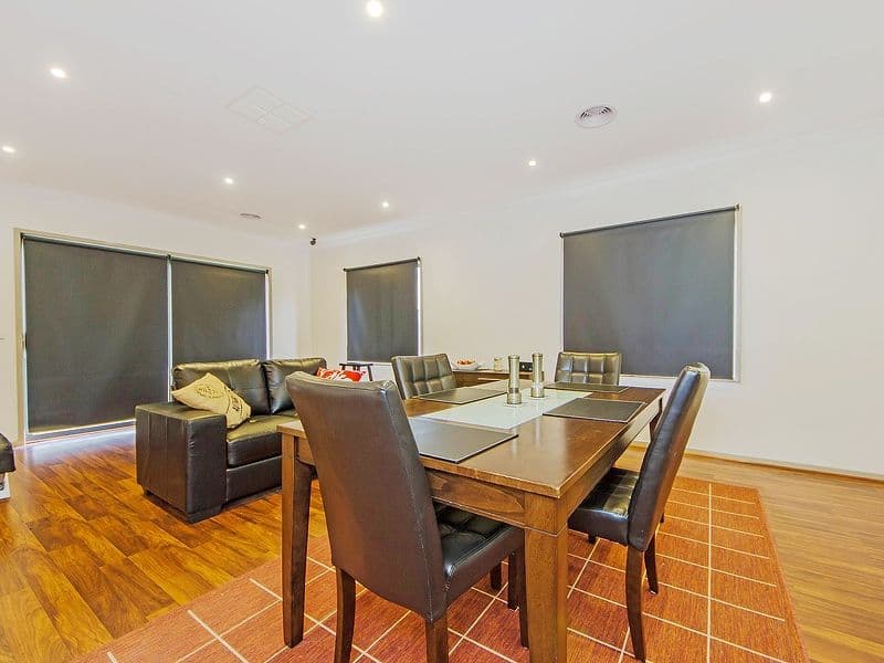 11 Scotsdale Road, TRUGANINA VIC 3029, Truganina - Thumbnail 4