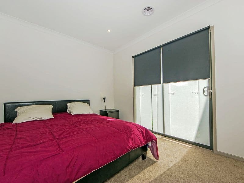 11 Scotsdale Road, TRUGANINA VIC 3029, Truganina - Thumbnail 8