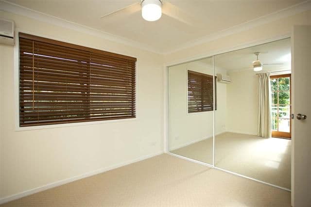 8 Eric Road, HOLLAND PARK QLD 4121, Holland Park - Thumbnail 7