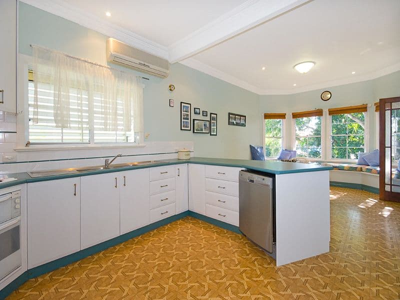 64 Ninth Avenue, KEDRON QLD 4031, Kedron - Thumbnail 5